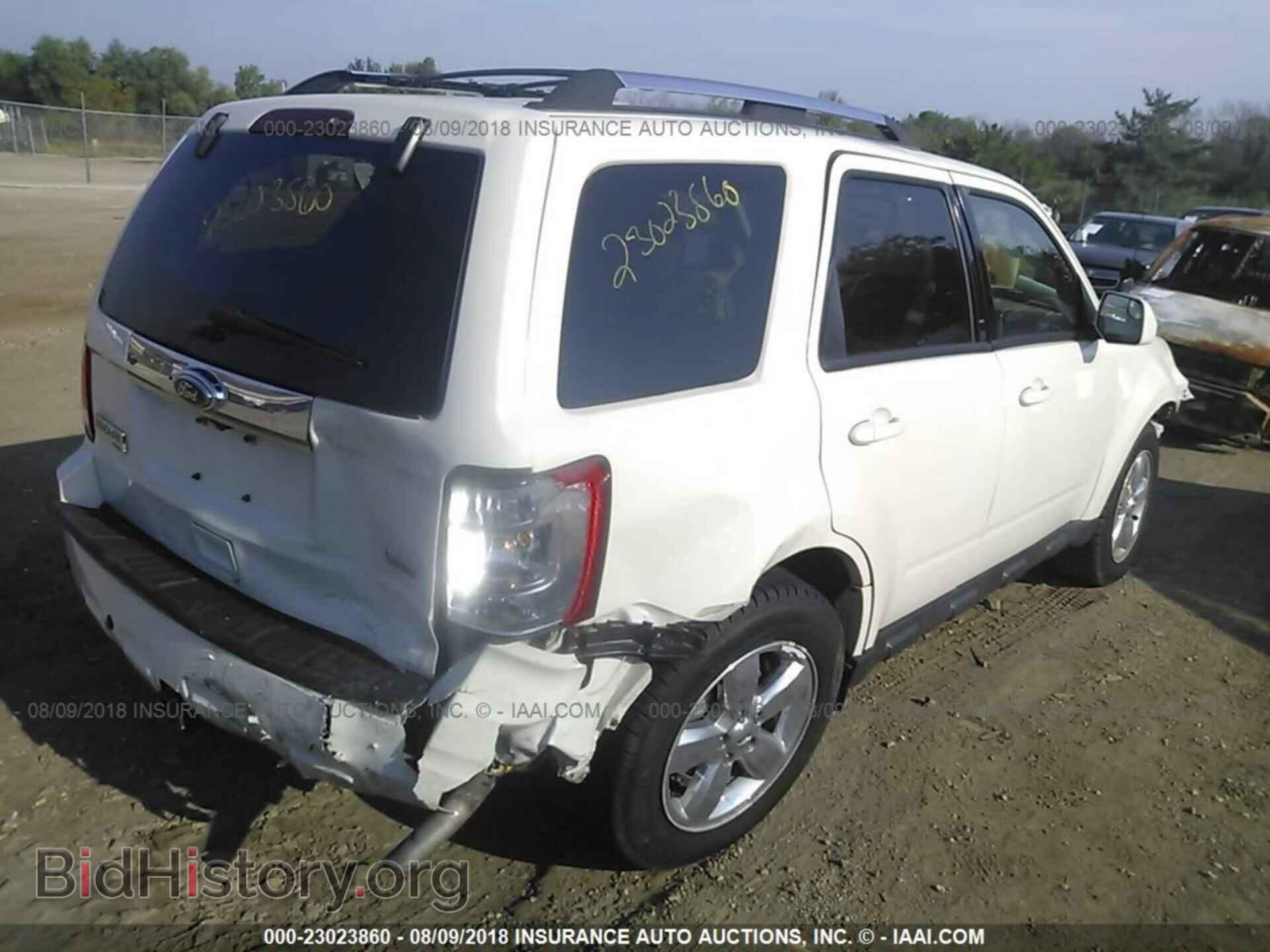 2011 Ford Escape - VIN: 1FMCU9EG2BKB11034 - Photo 4