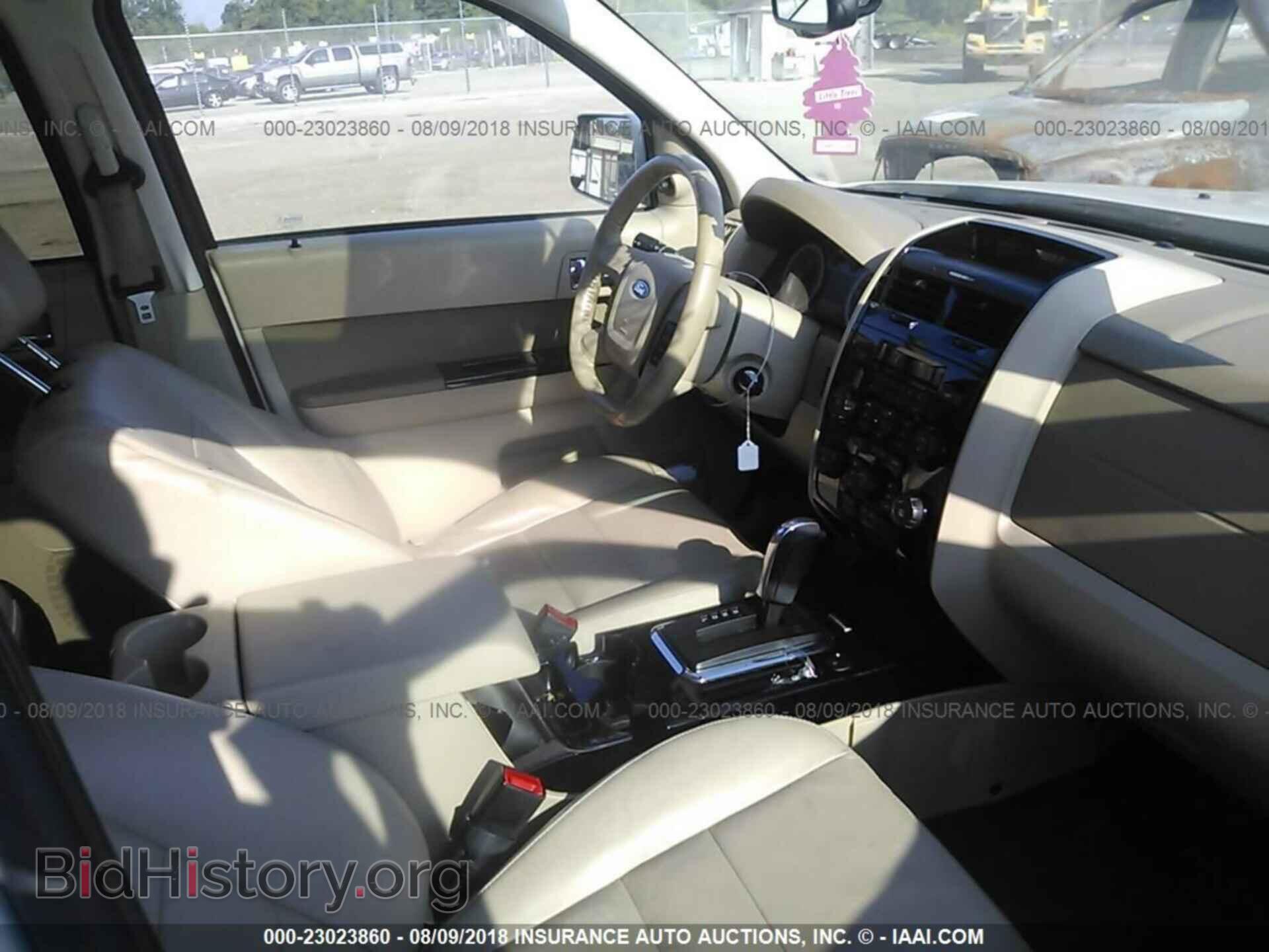 2011 Ford Escape - VIN: 1FMCU9EG2BKB11034 - Photo 5