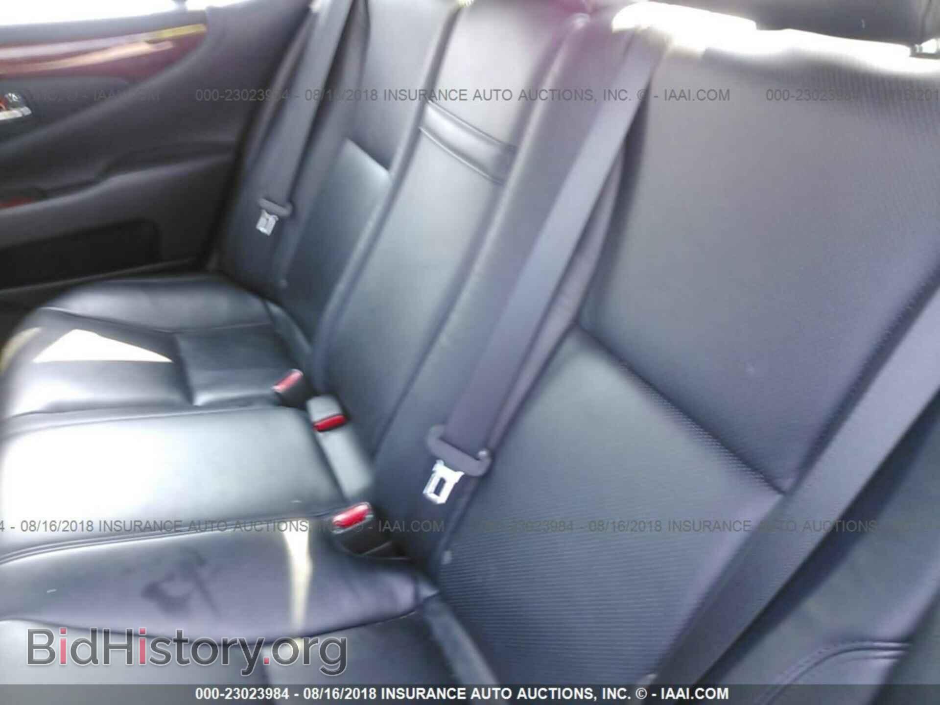 2011 Lexus Ls - VIN: JTHCL5EF1B5011107 - Photo 8