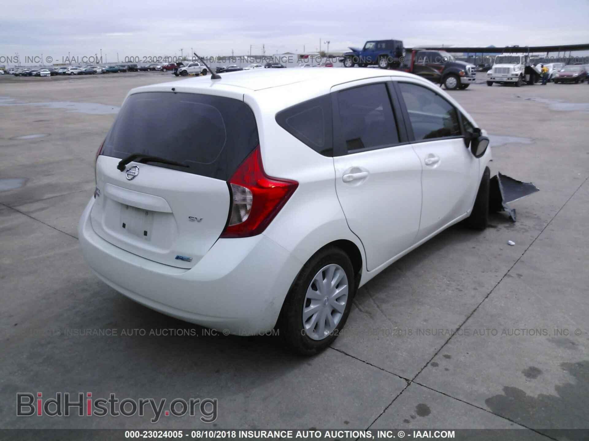 2014 Nissan Versa note - VIN: 3N1CE2CPXEL360683 - Photo 4