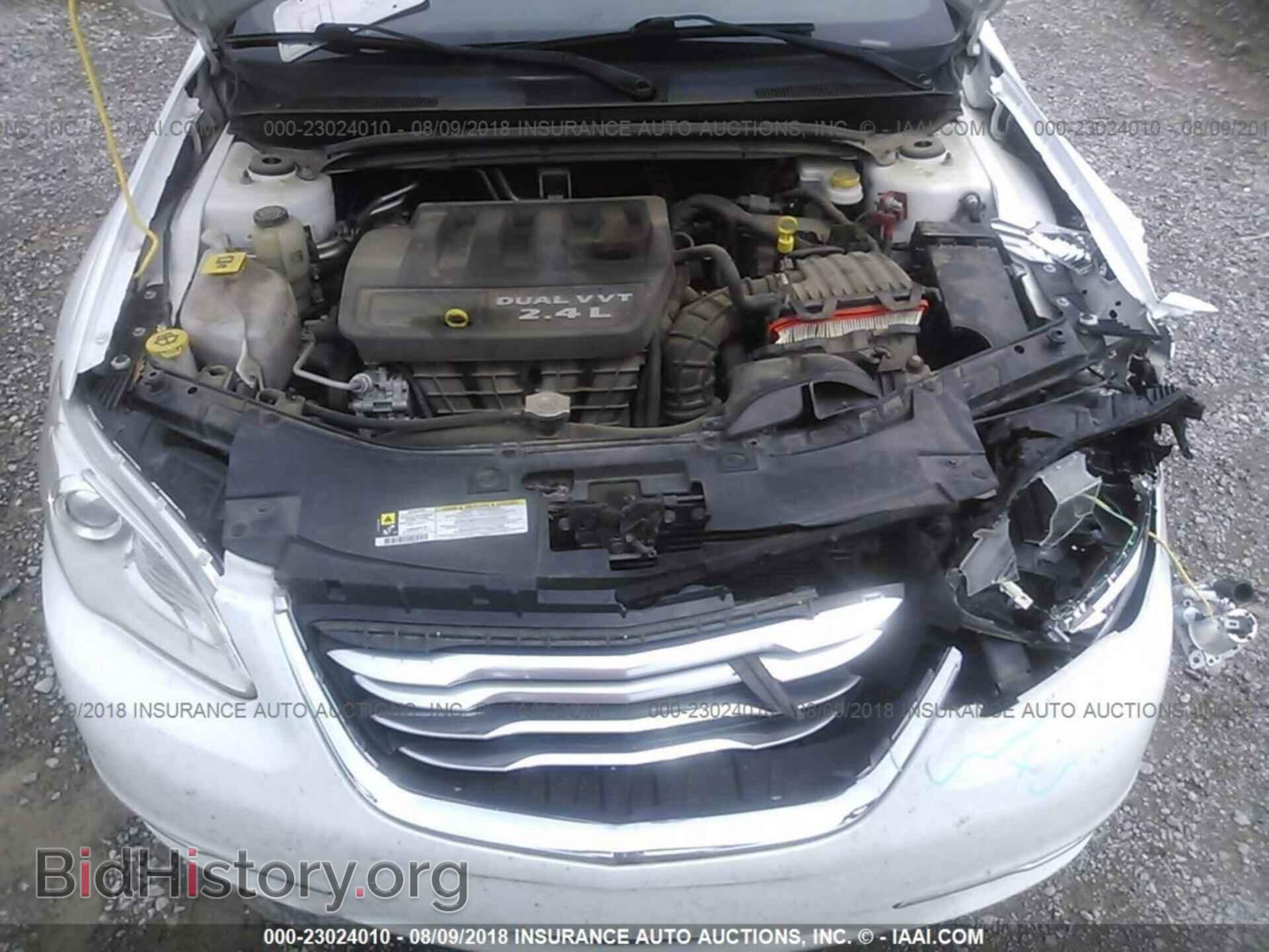 2013 Chrysler 200 - VIN: 1C3CCBABXDN733055 - Фото 10