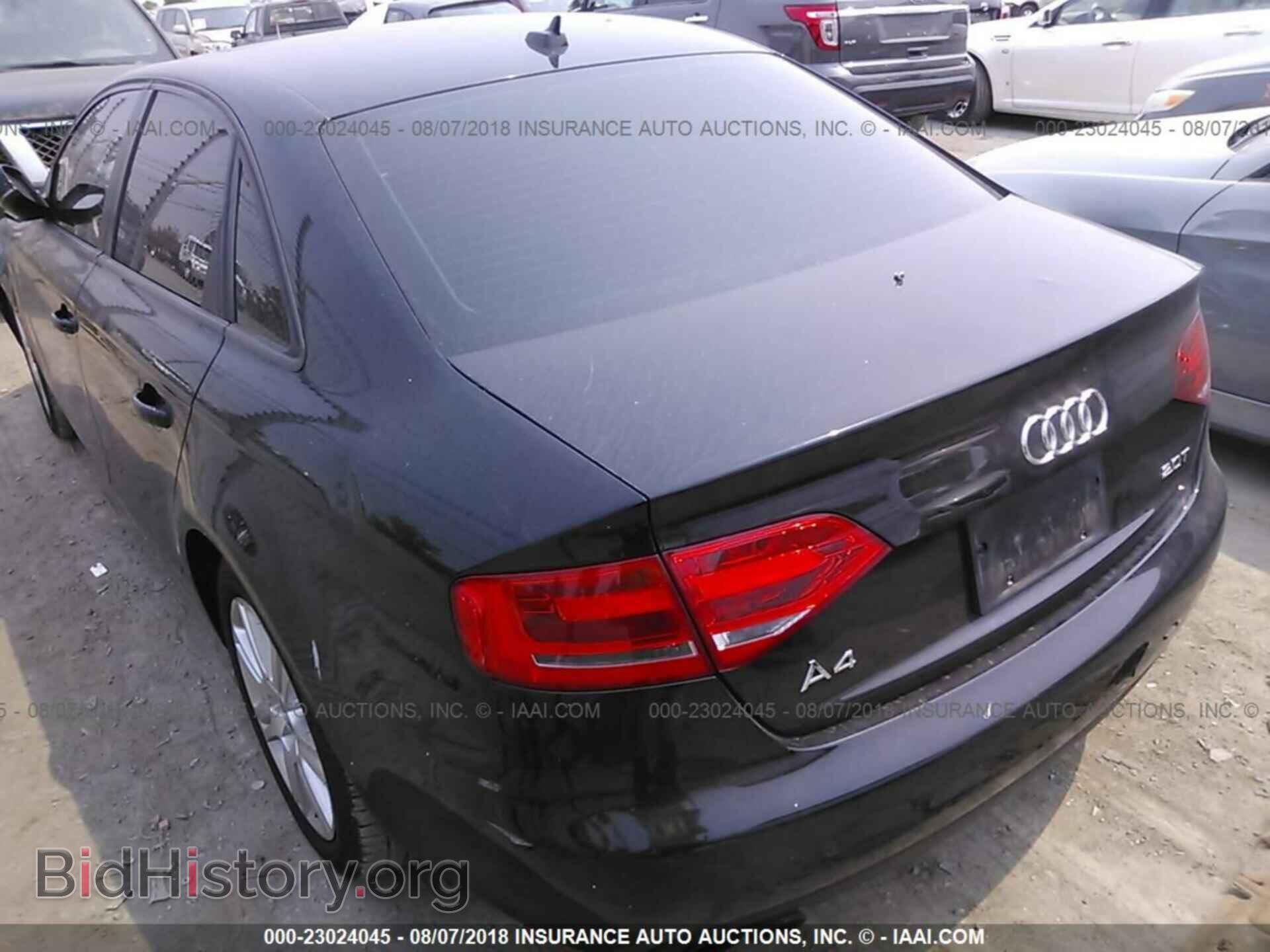 2011 Audi A4 - VIN: WAUAFAFL4BN050235 - Фото 3