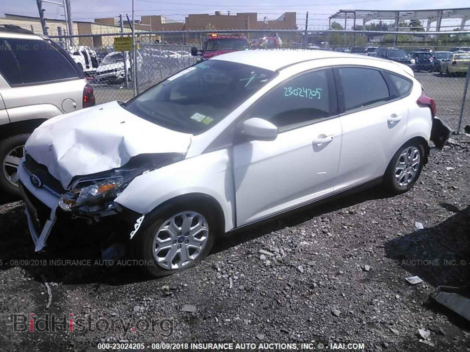 2012 Ford Focus - VIN: 1FAHP3K27CL302960 - Photo 2