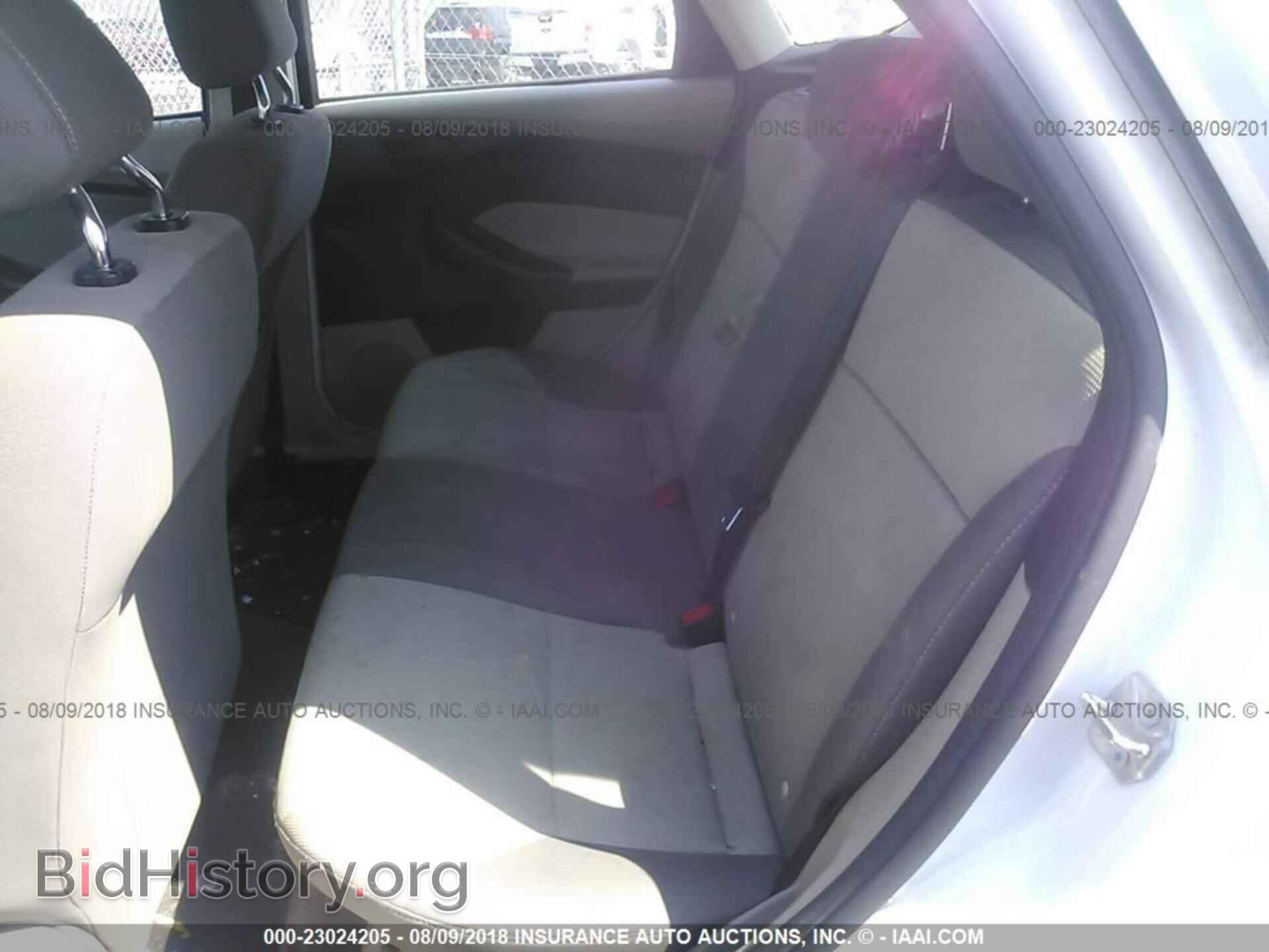 2012 Ford Focus - VIN: 1FAHP3K27CL302960 - Photo 8