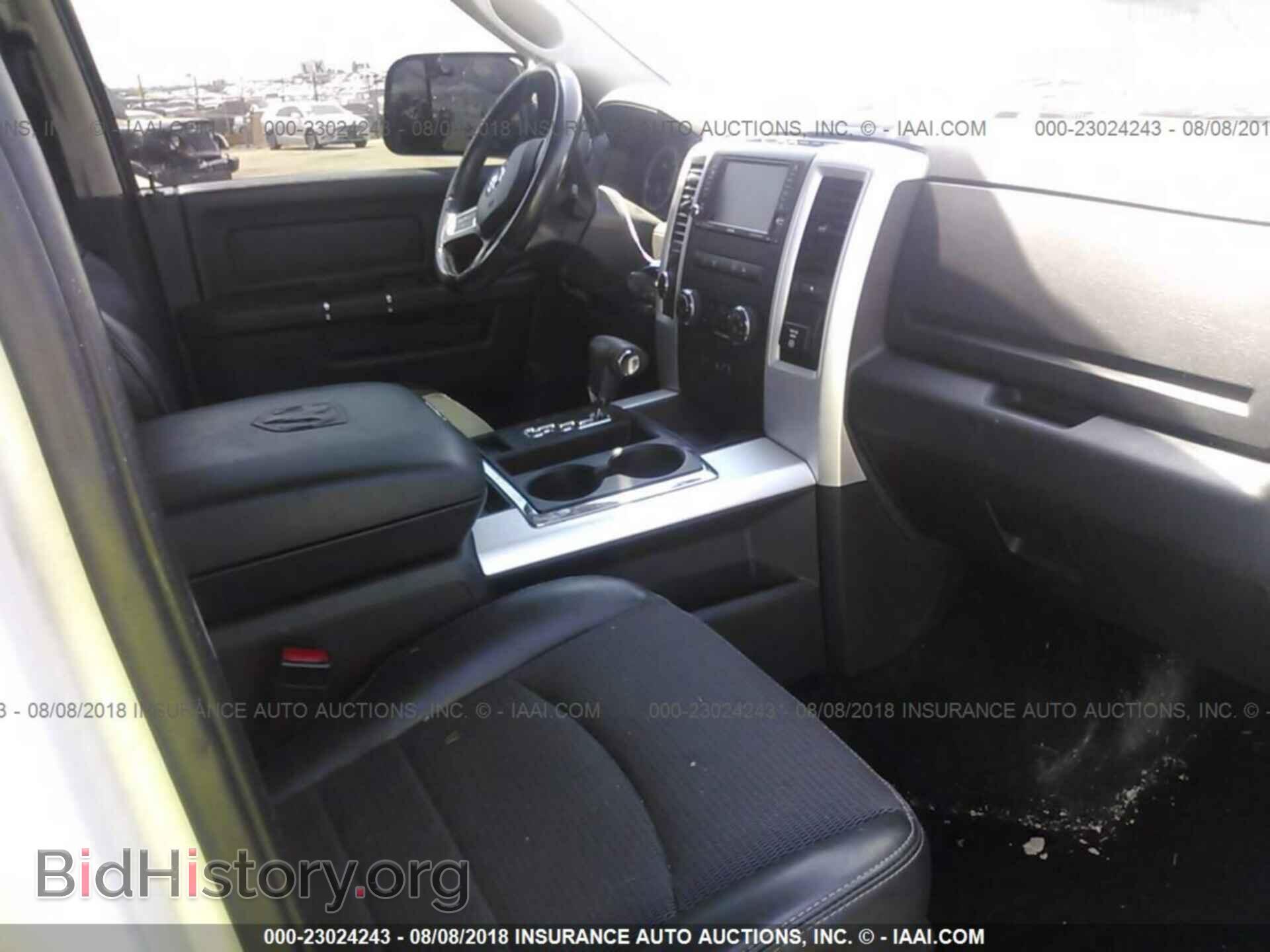 2011 Dodge Ram 1500 - VIN: 1D7RV1CTXBS681785 - Фото 5