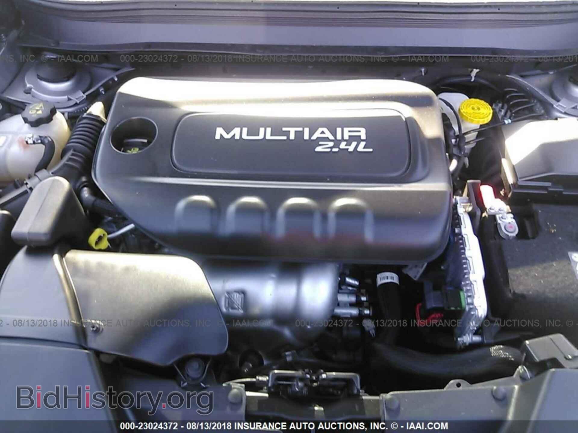 2015 Jeep Cherokee - VIN: 1C4PJLAB1FW636879 - Photo 10
