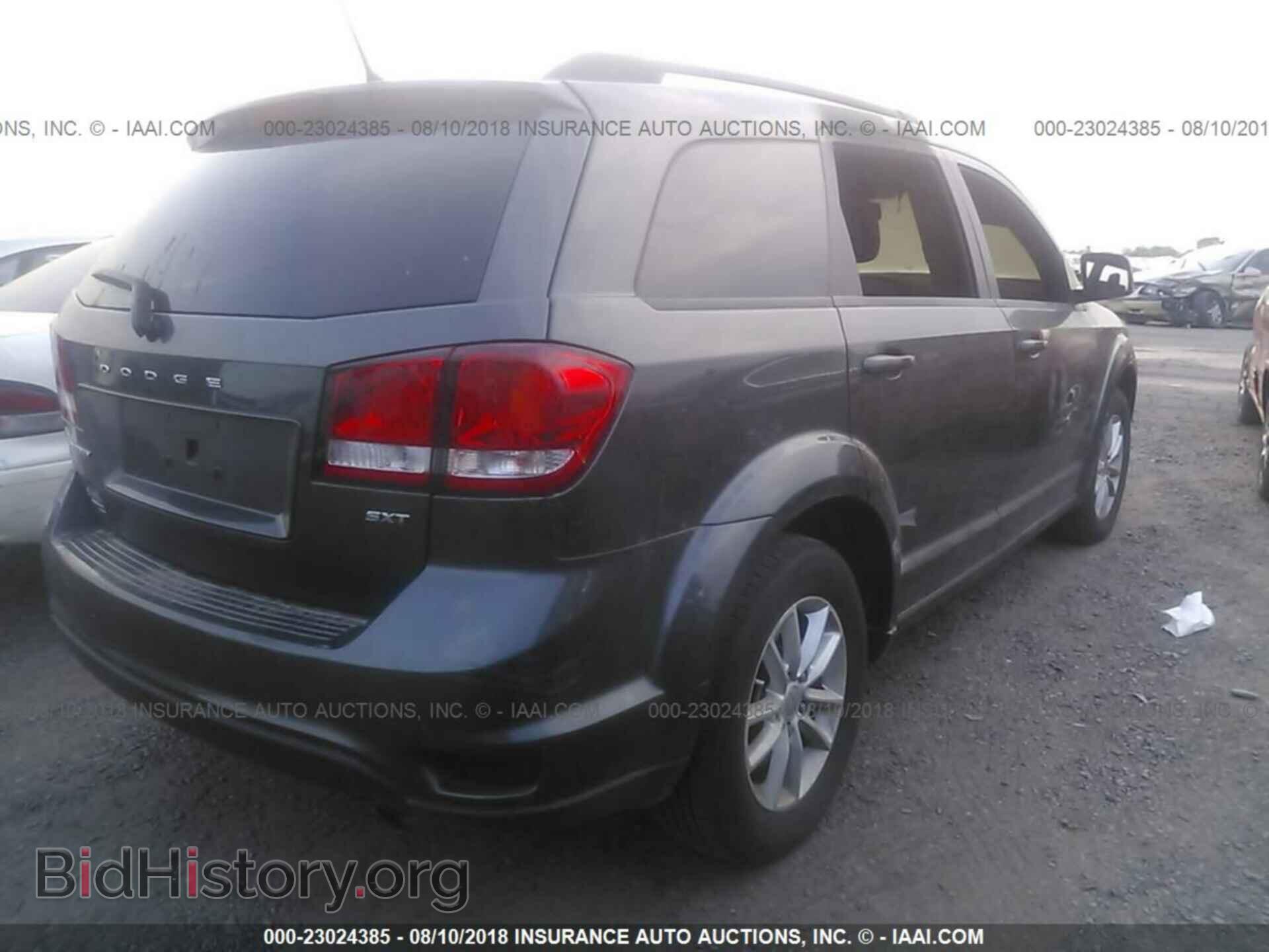 2017 Dodge Journey - VIN: 3C4PDCBB4HT614292 - Photo 4