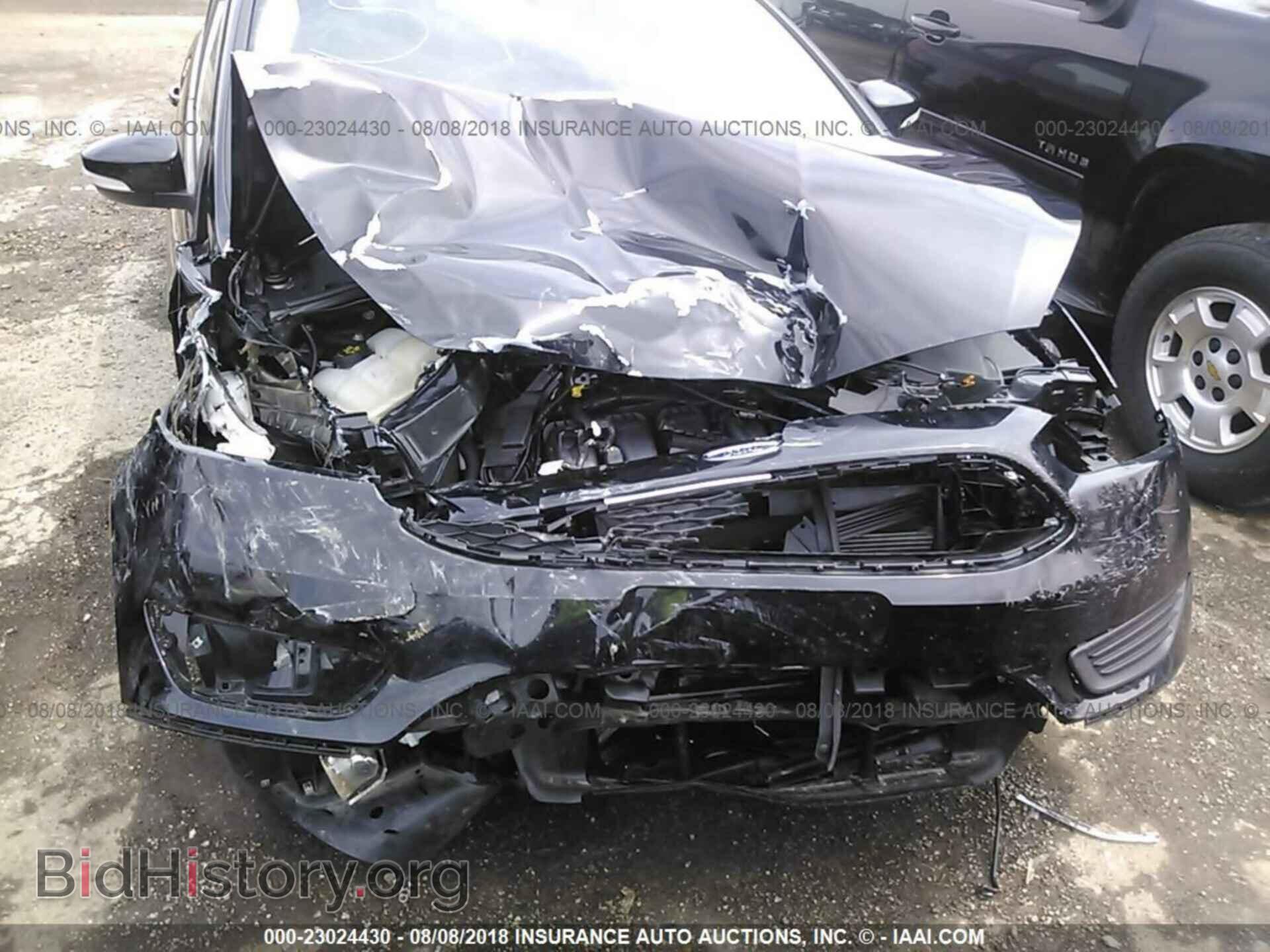 2017 Ford Focus - VIN: 1FADP3F24HL253054 - Photo 6
