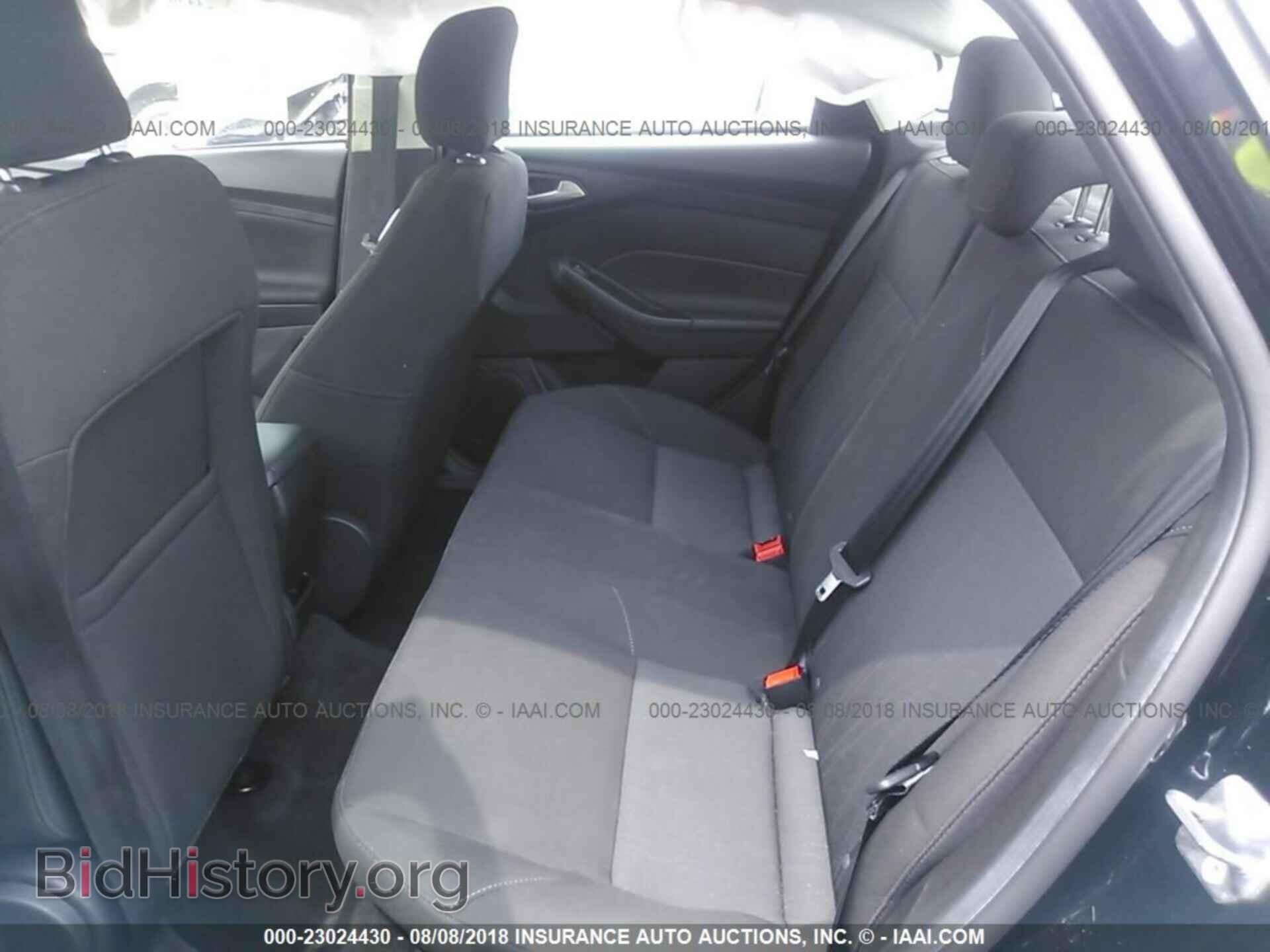 2017 Ford Focus - VIN: 1FADP3F24HL253054 - Photo 8