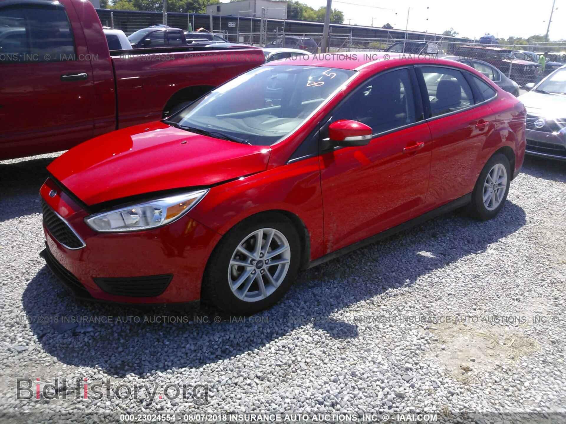 2017 Ford Focus - VIN: 1FADP3F26HL301654 - Photo 2