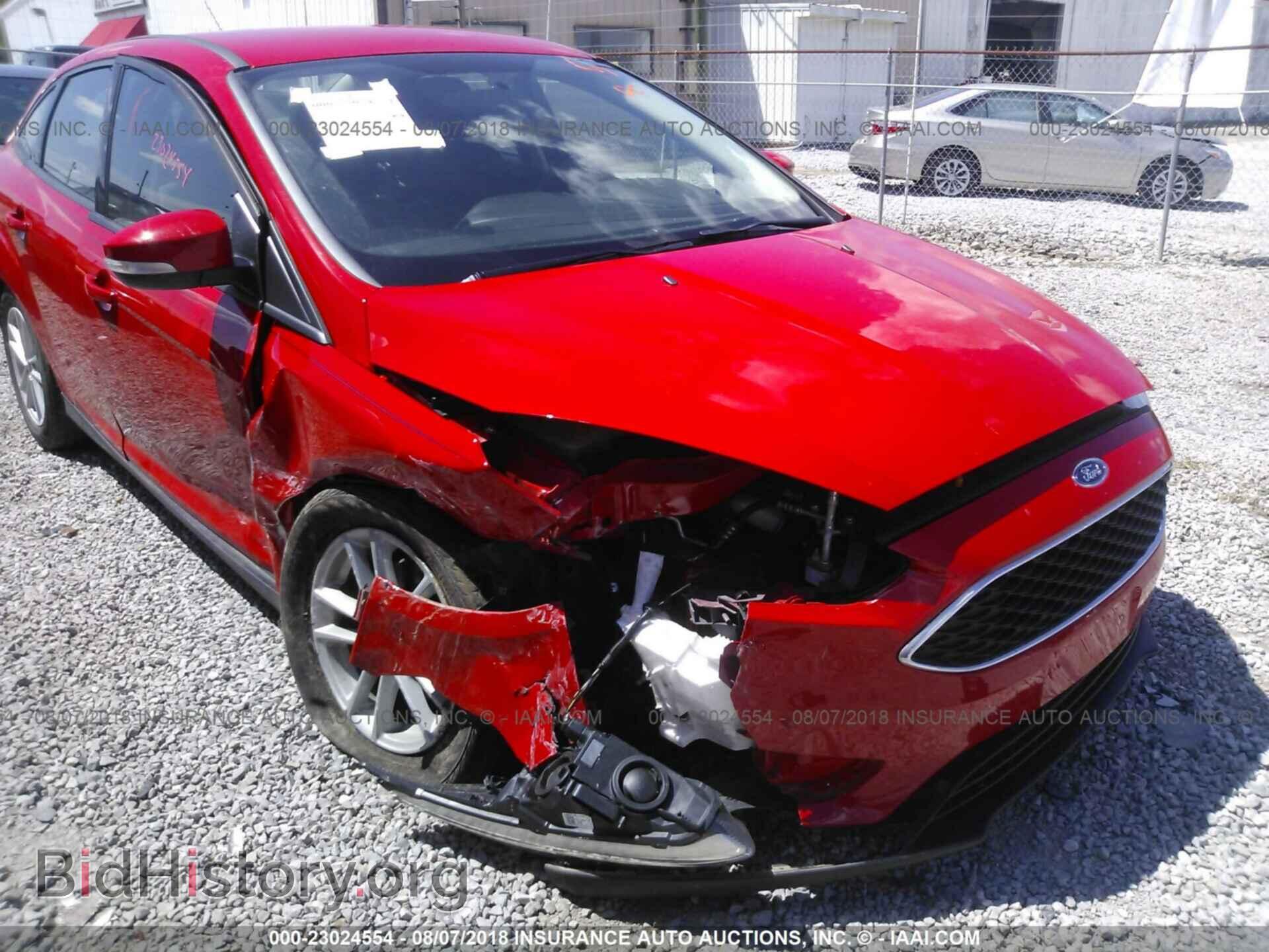 2017 Ford Focus - VIN: 1FADP3F26HL301654 - Photo 6