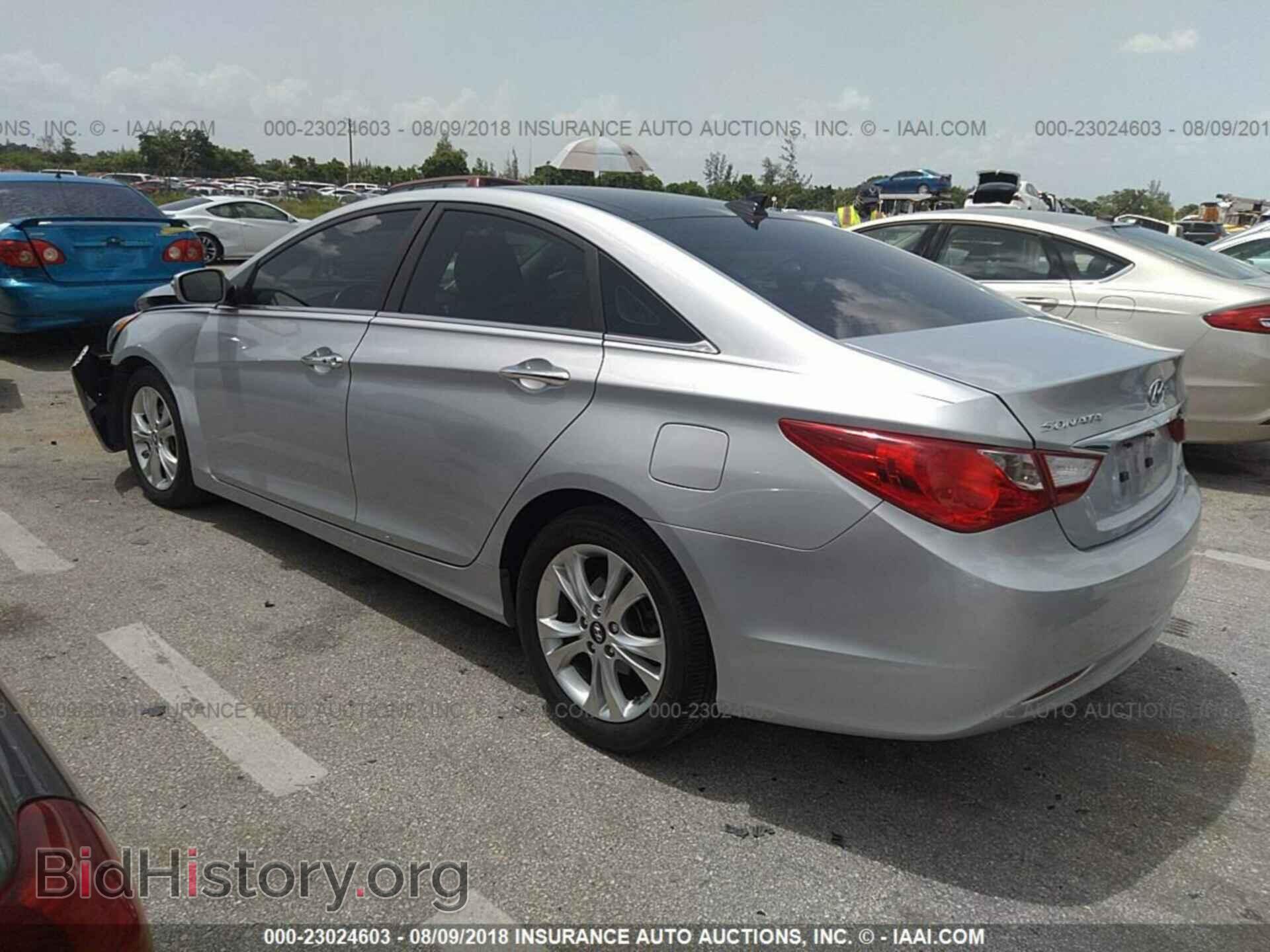 2012 Hyundai Sonata - VIN: 5NPEC4AC5CH482128 - Фото 3