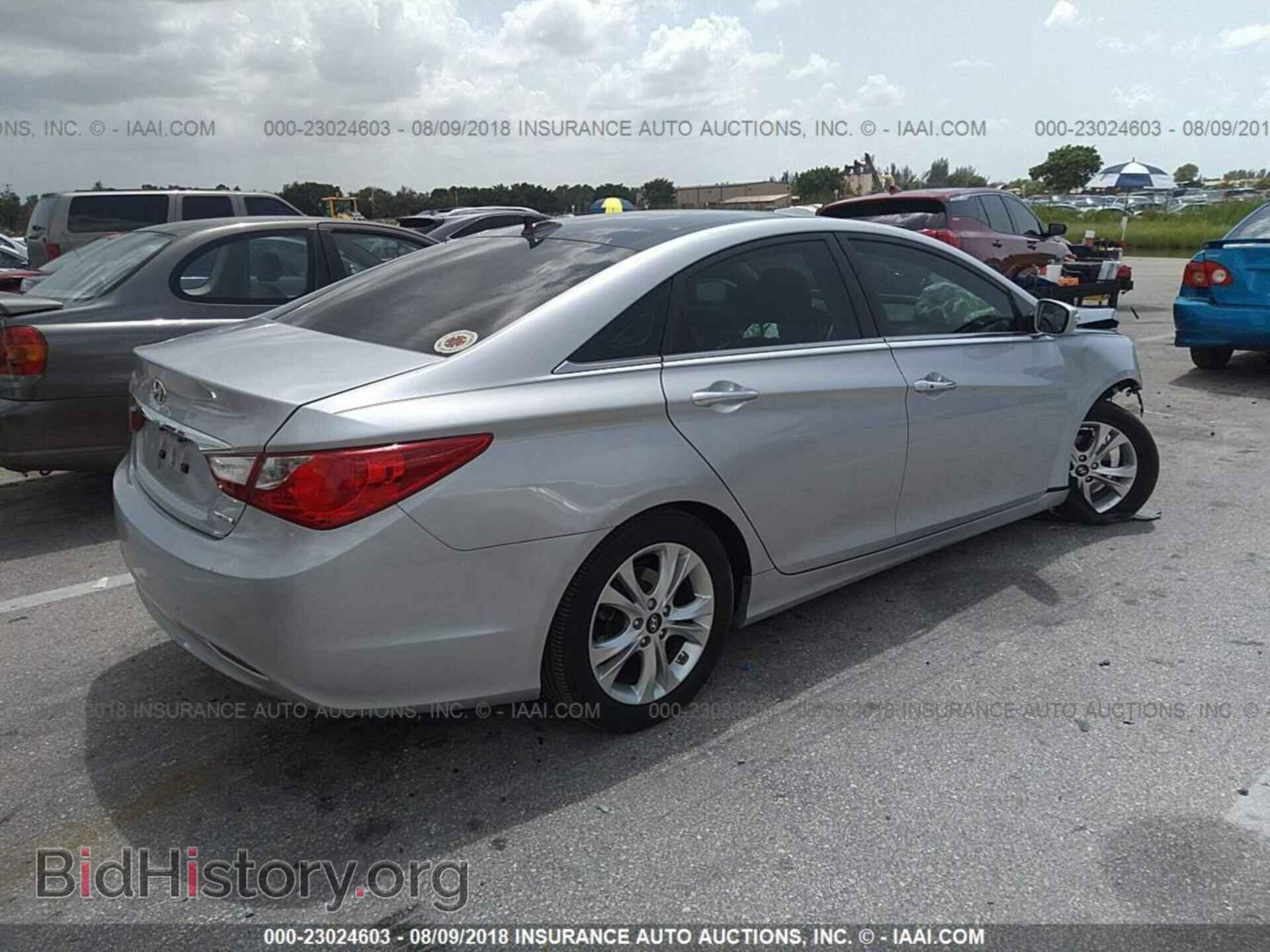 2012 Hyundai Sonata - VIN: 5NPEC4AC5CH482128 - Фото 4