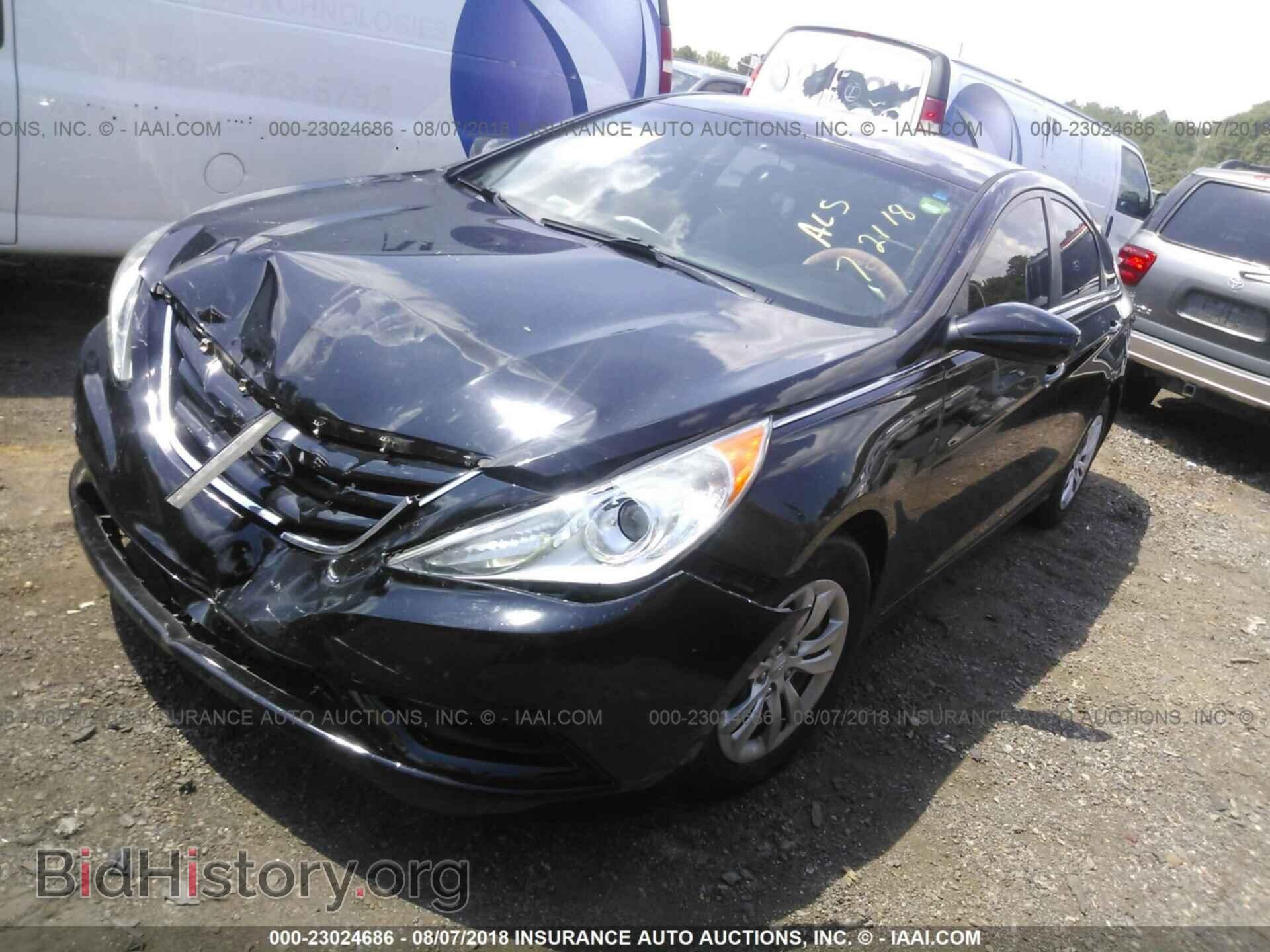 2012 Hyundai Sonata - VIN: 5NPEB4AC2CH403209 - Photo 2