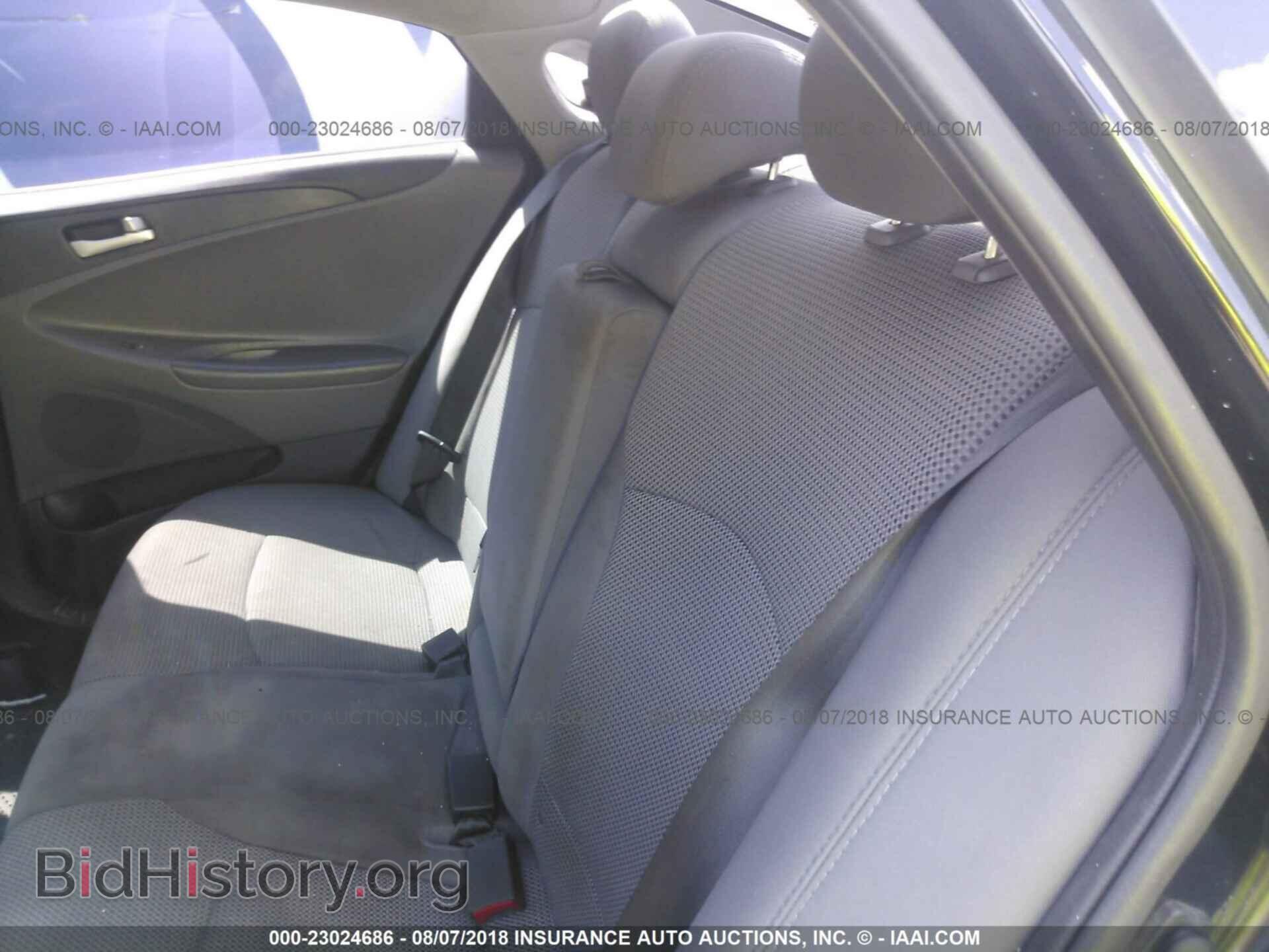 2012 Hyundai Sonata - VIN: 5NPEB4AC2CH403209 - Photo 8