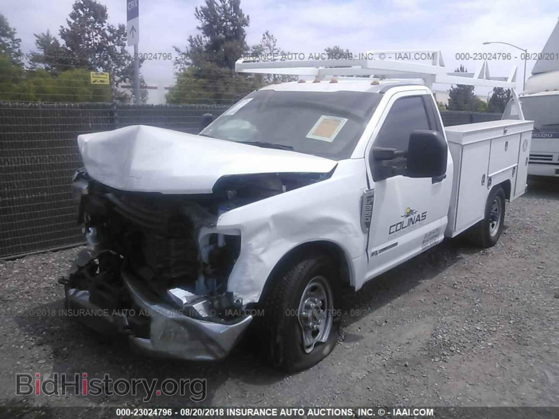 2017 Ford F350 - VIN: 1FDRF3ET2HEB49305 - Фото 2