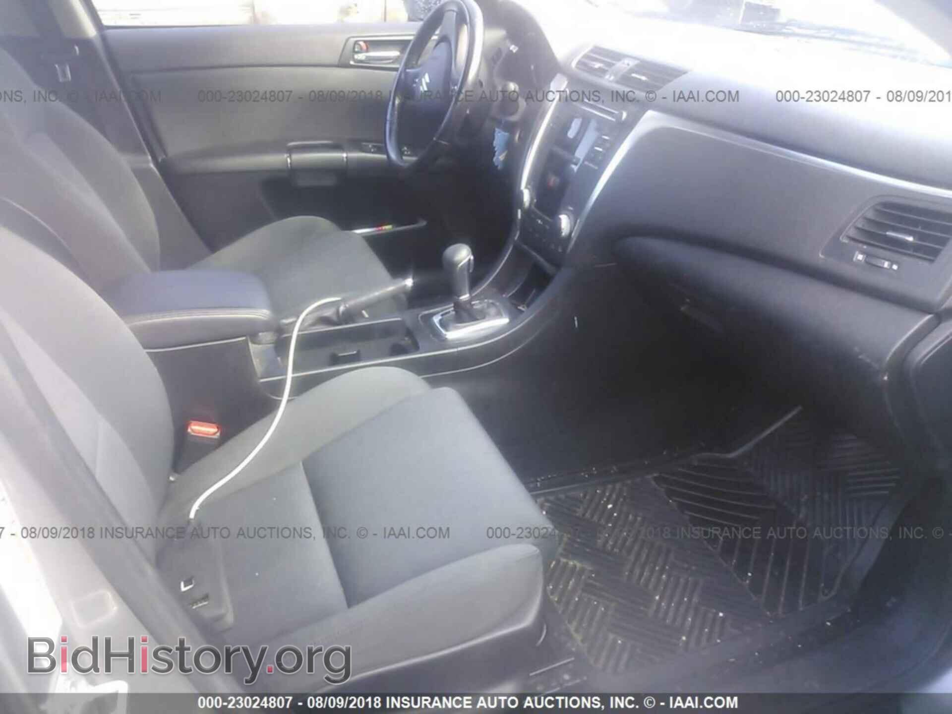 2011 Suzuki Kizashi - VIN: JS2RF9A1XB6110366 - Photo 5