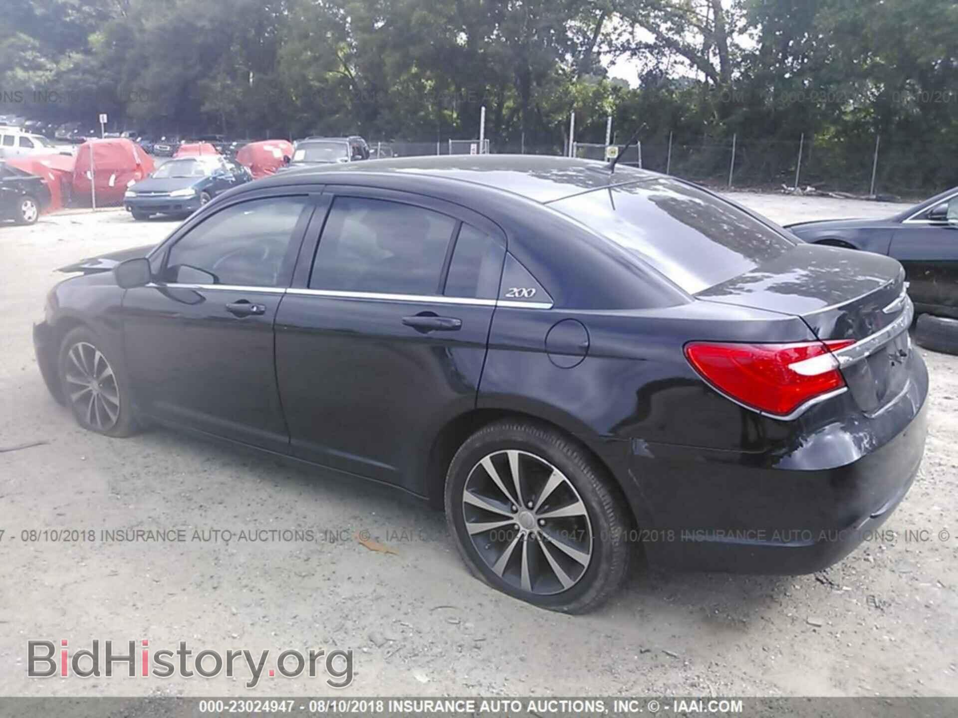 2014 Chrysler 200 - VIN: 1C3CCBBB2EN171880 - Photo 3
