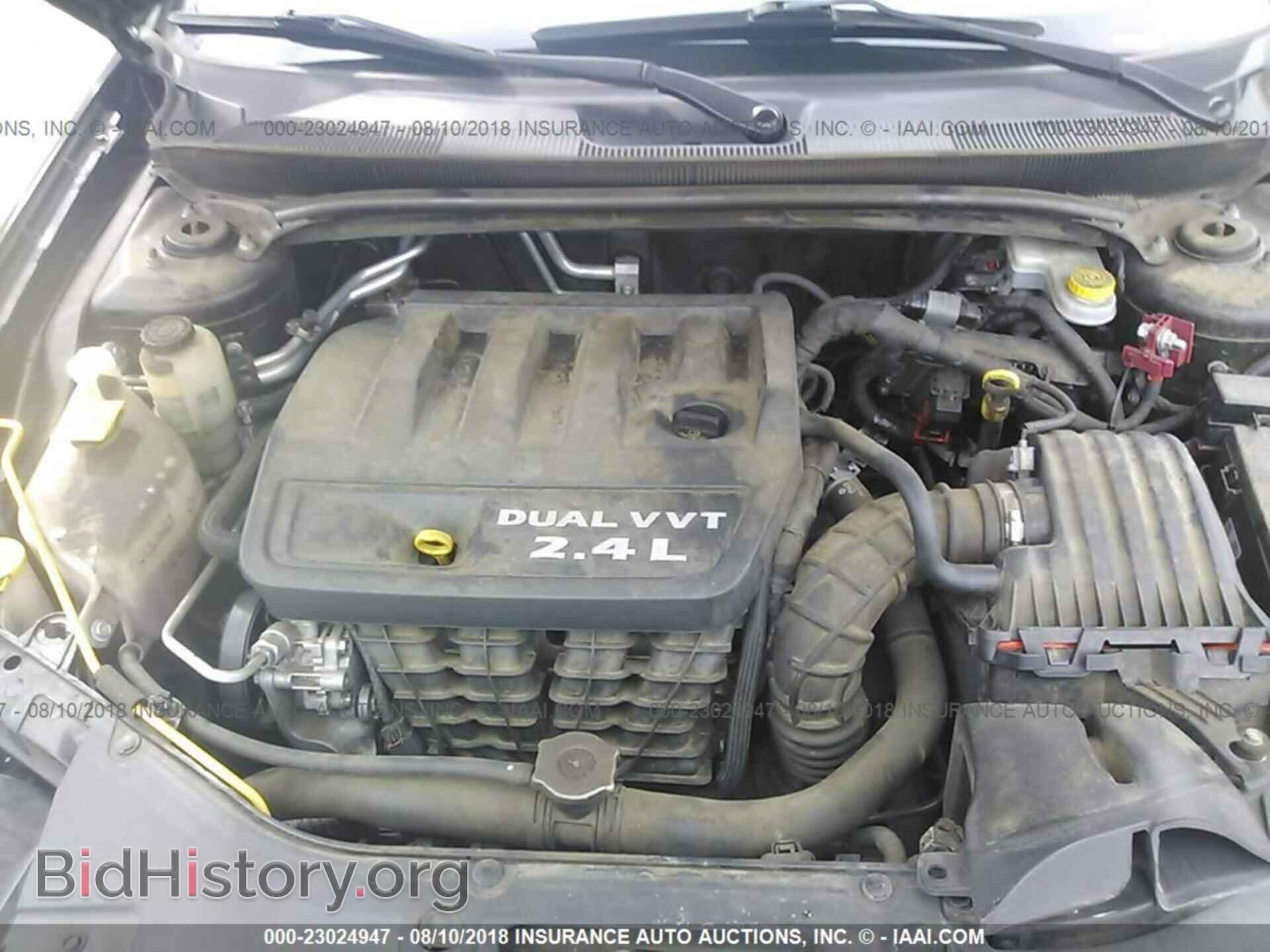 2014 Chrysler 200 - VIN: 1C3CCBBB2EN171880 - Photo 10