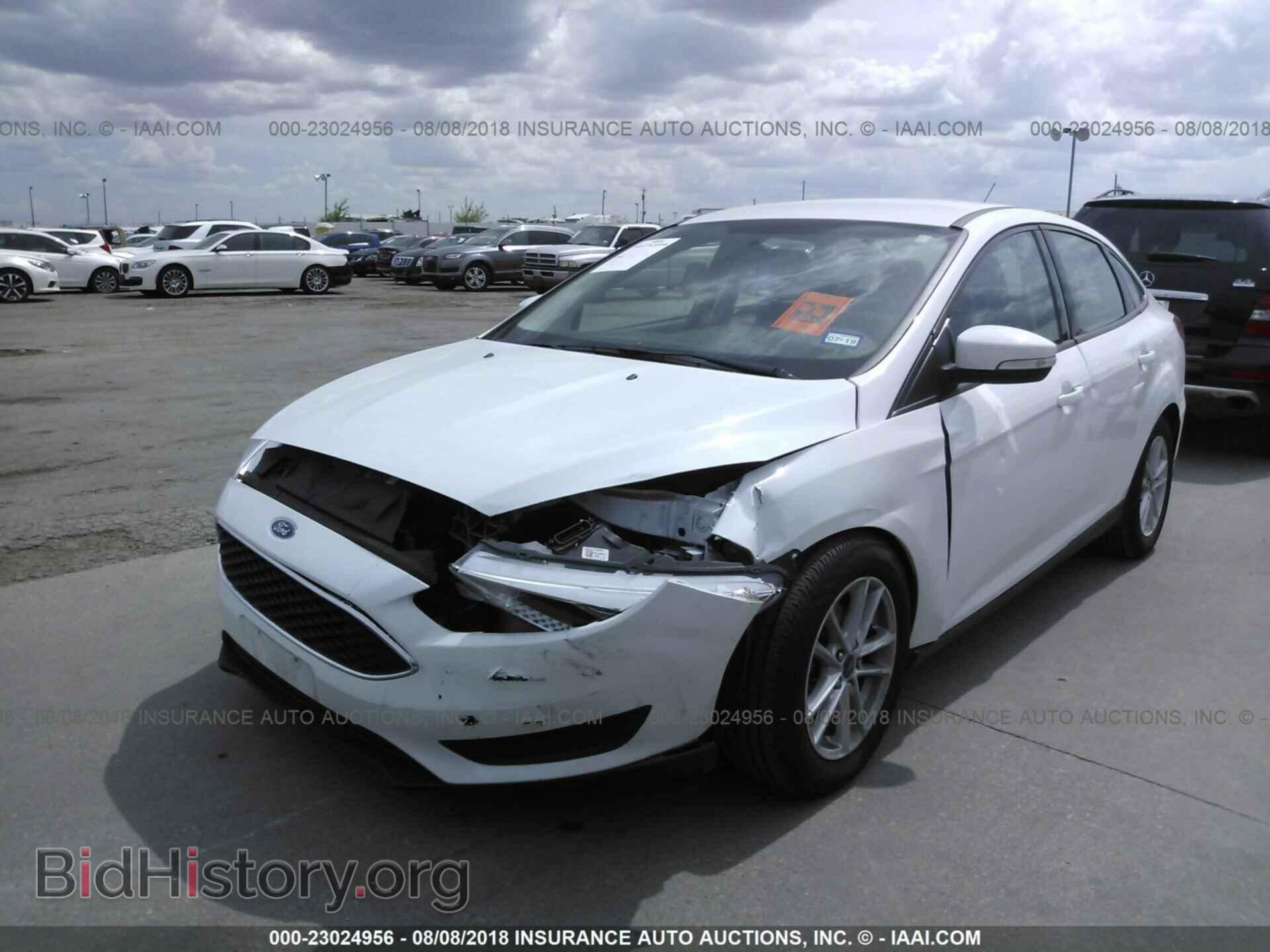 2017 Ford Focus - VIN: 1FADP3F29HL295395 - Фото 2