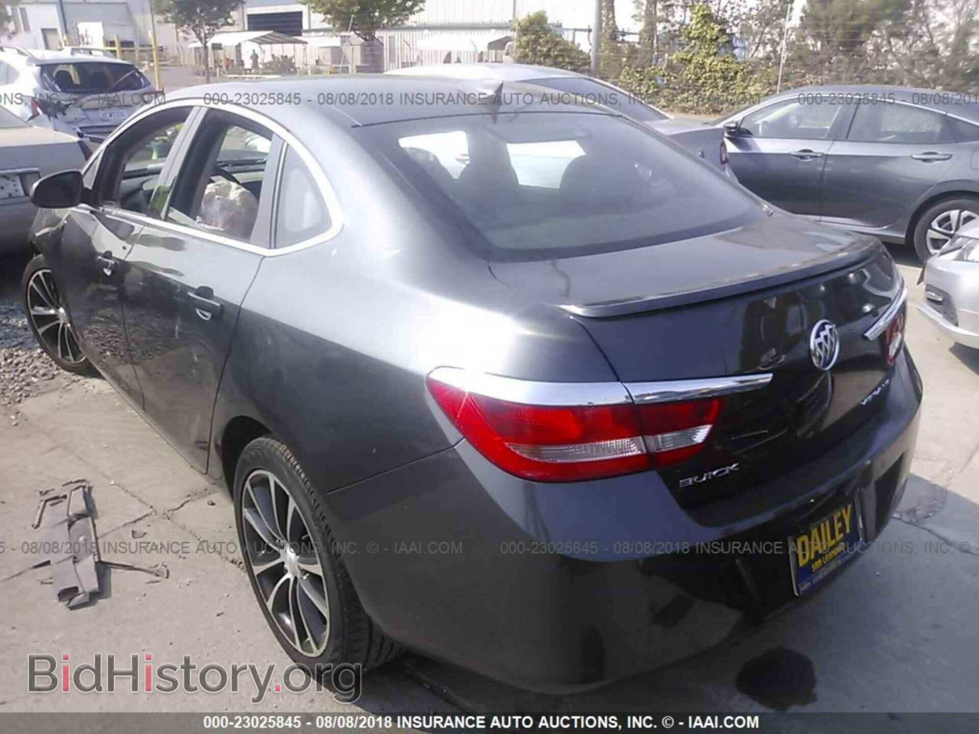 2017 Buick Verano - VIN: 1G4PR5SK3H4106328 - Фото 3