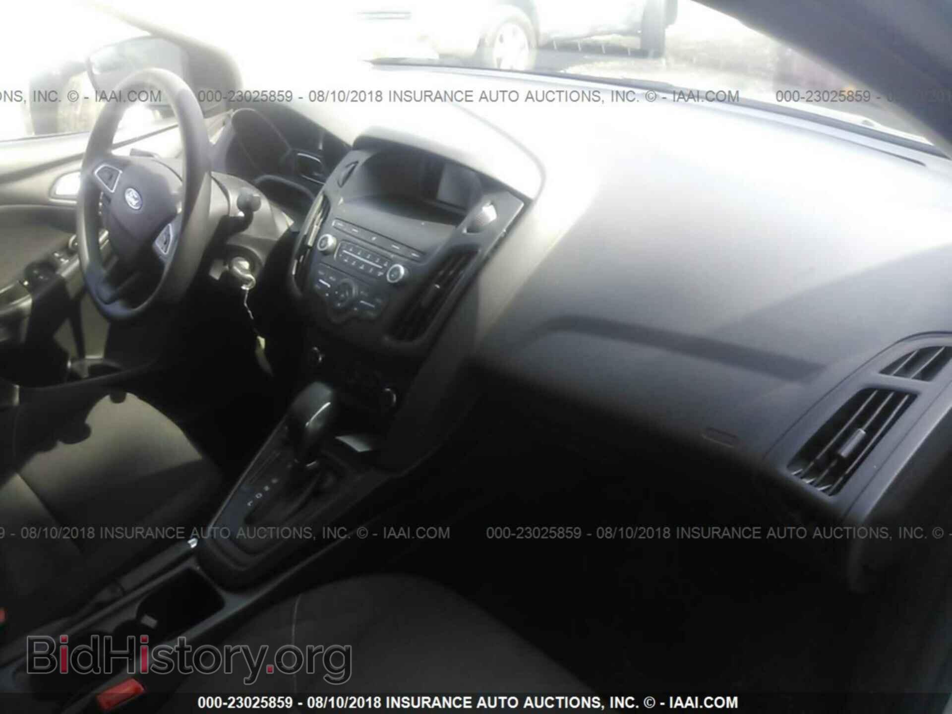 2018 Ford Focus - VIN: 1FADP3F23JL264424 - Фото 5