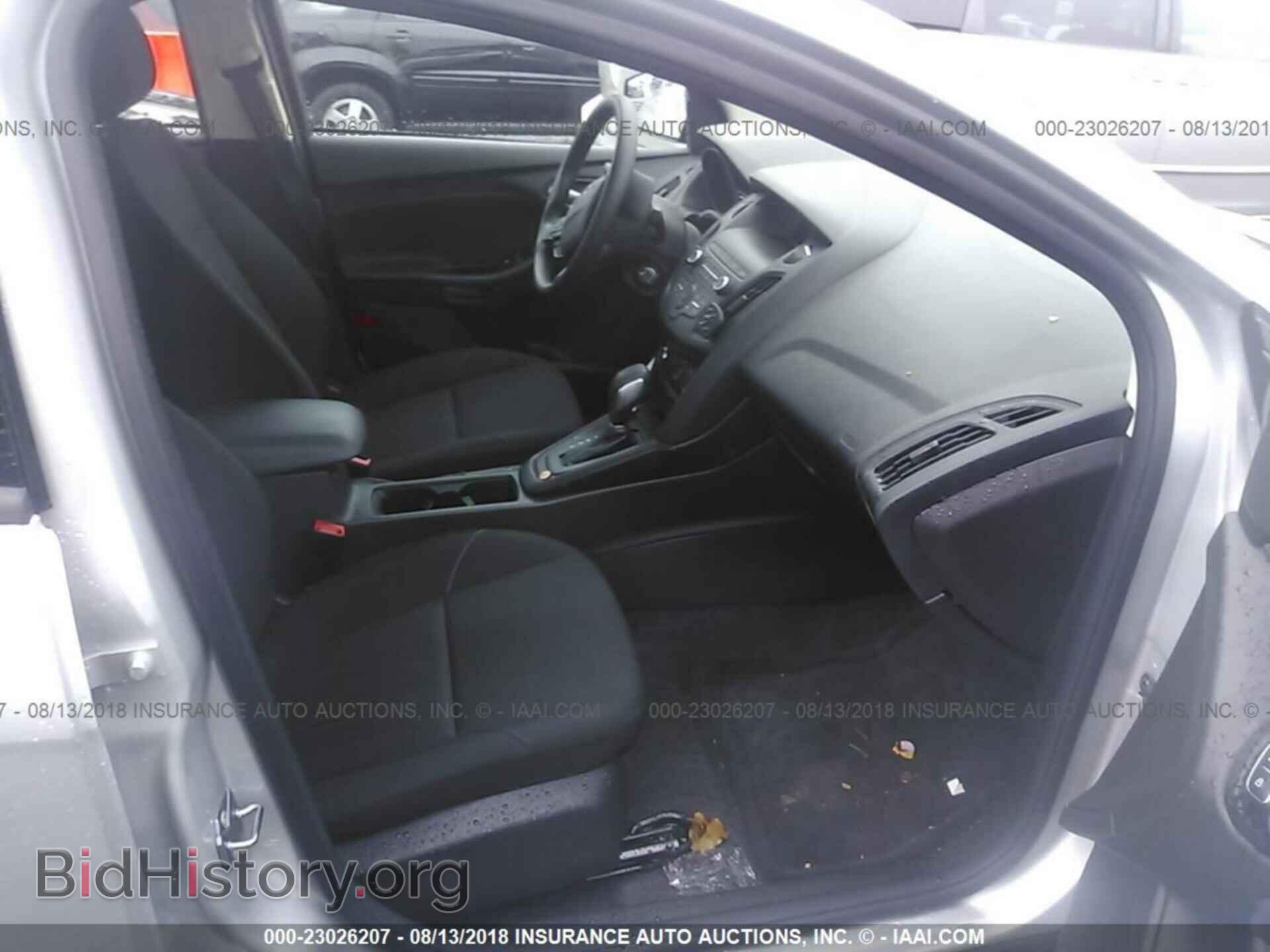 2018 Ford Focus - VIN: 1FADP3F21JL219482 - Фото 5