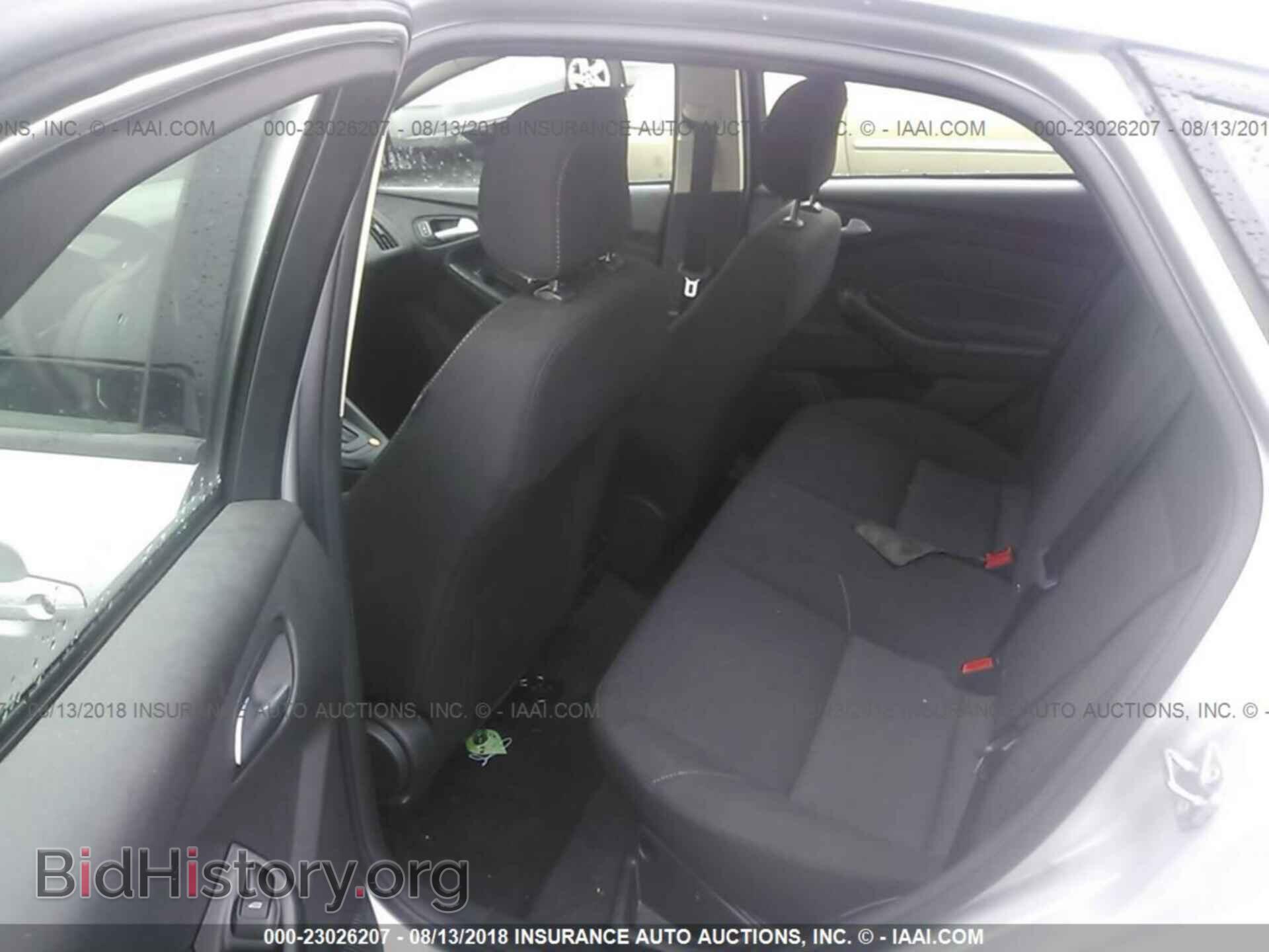 2018 Ford Focus - VIN: 1FADP3F21JL219482 - Фото 8