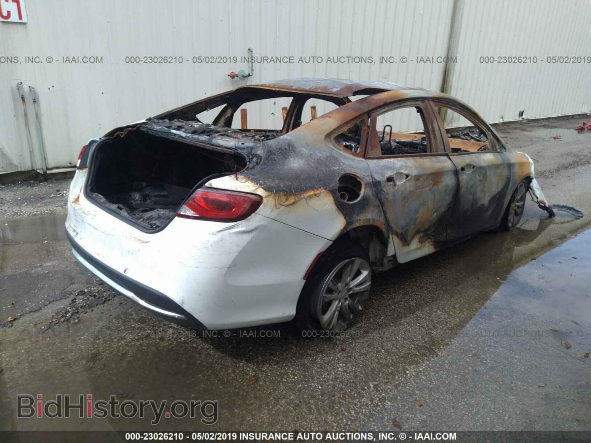 2015 CHRYSLER 200 - VIN: 1C3CCCAB0FN570215 - Фото 4