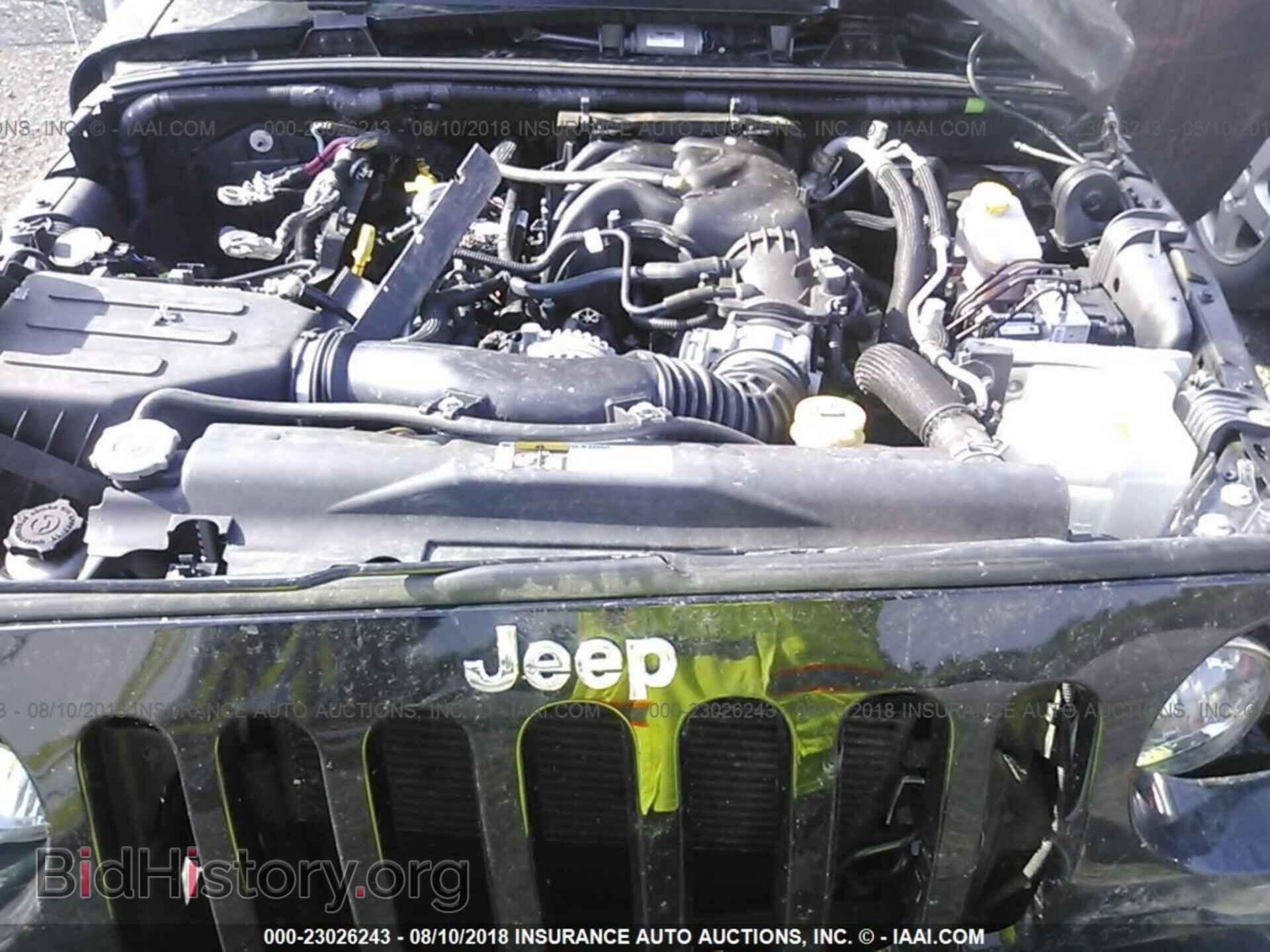 2016 Jeep Wrangler - VIN: 1C4GJWAG6GL246764 - Фото 10