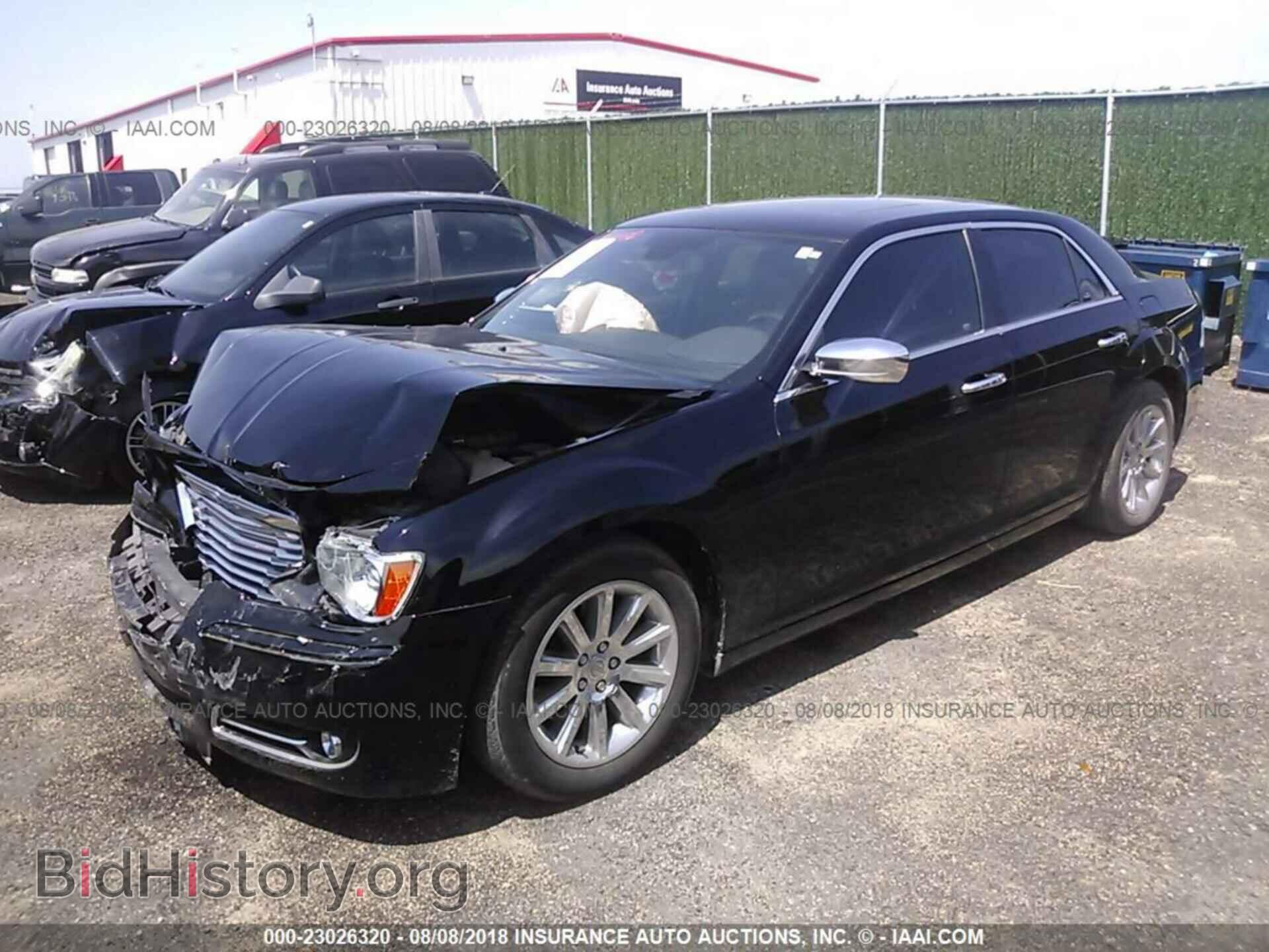 2013 Chrysler 300c - VIN: 2C3CCAET7DH544806 - Фото 2