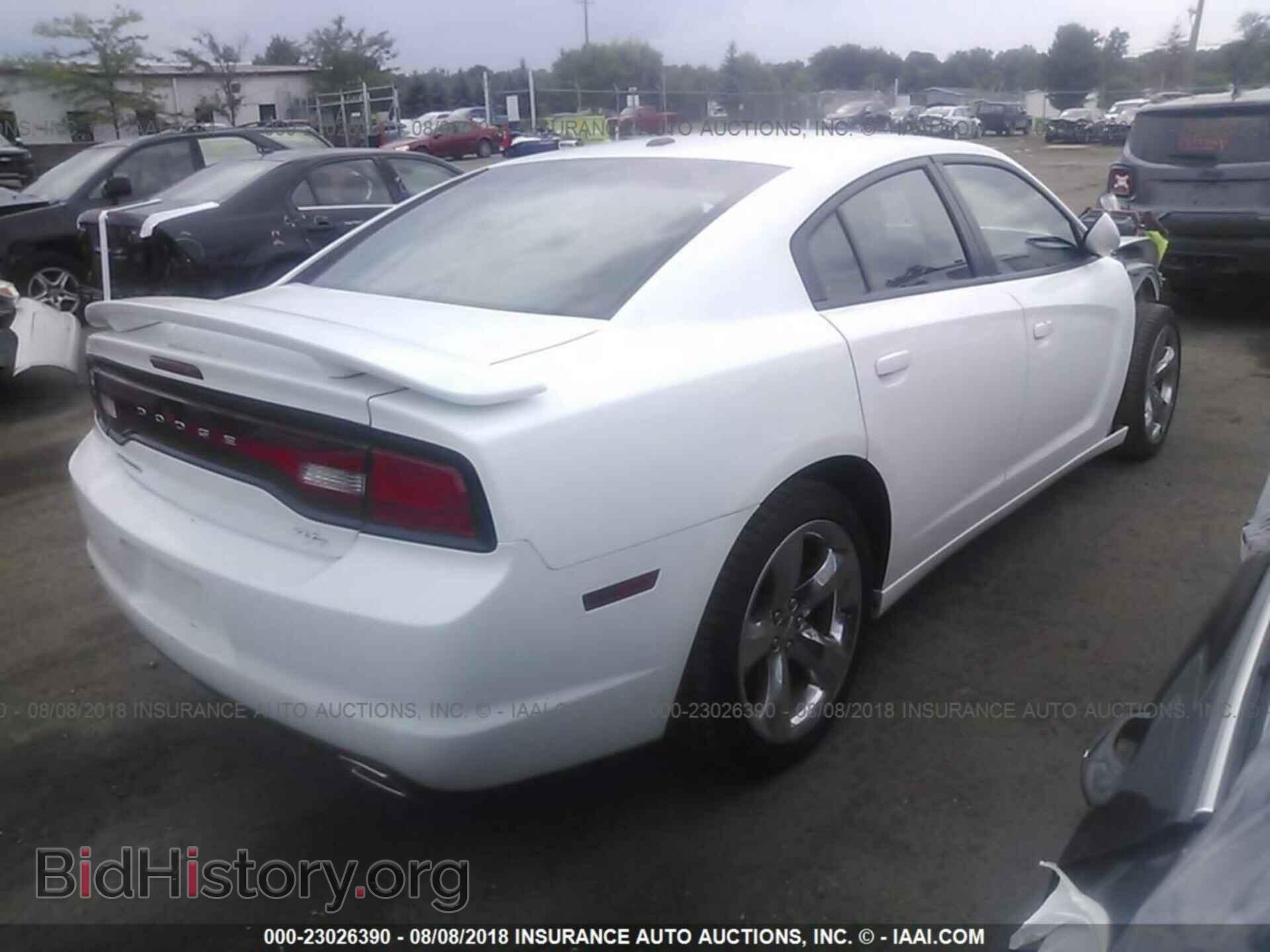 2013 Dodge Charger - VIN: 2C3CDXCT0DH738337 - Photo 4