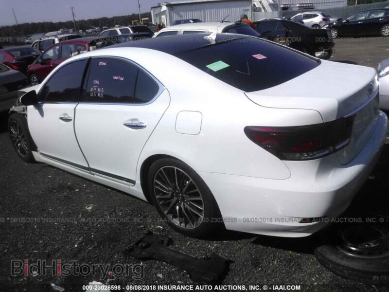 2013 Lexus LS (VIN JTHBL5EF5D5115985) — photo 3 of 10