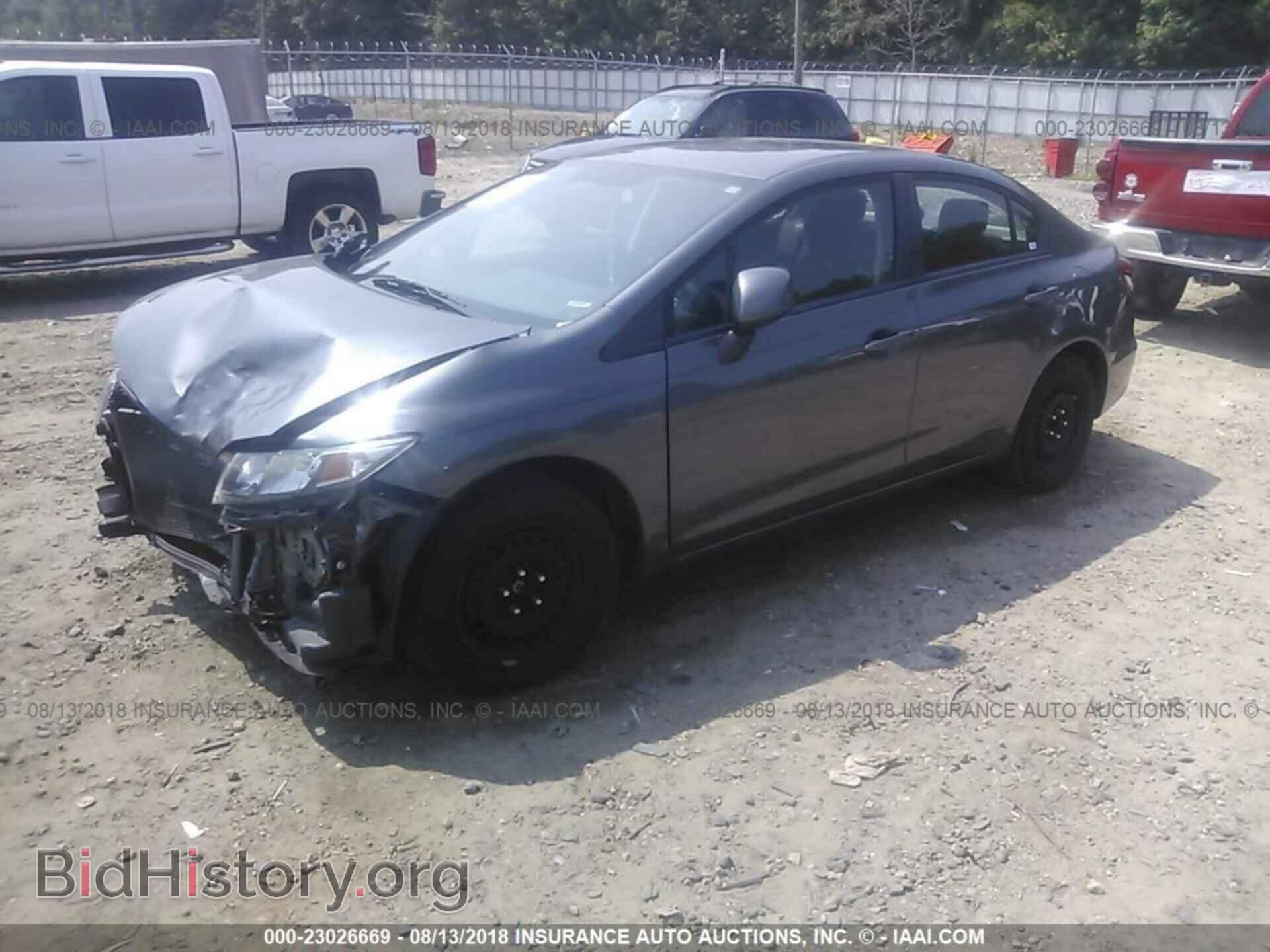 2013 Honda Civic - VIN: 19XFB2F56DE029535 - Фото 2