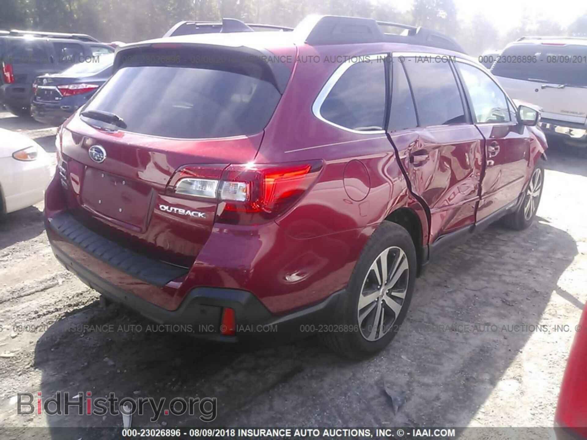 2018 Subaru Outback - VIN: 4S4BSANC8J3258922 - Фото 4