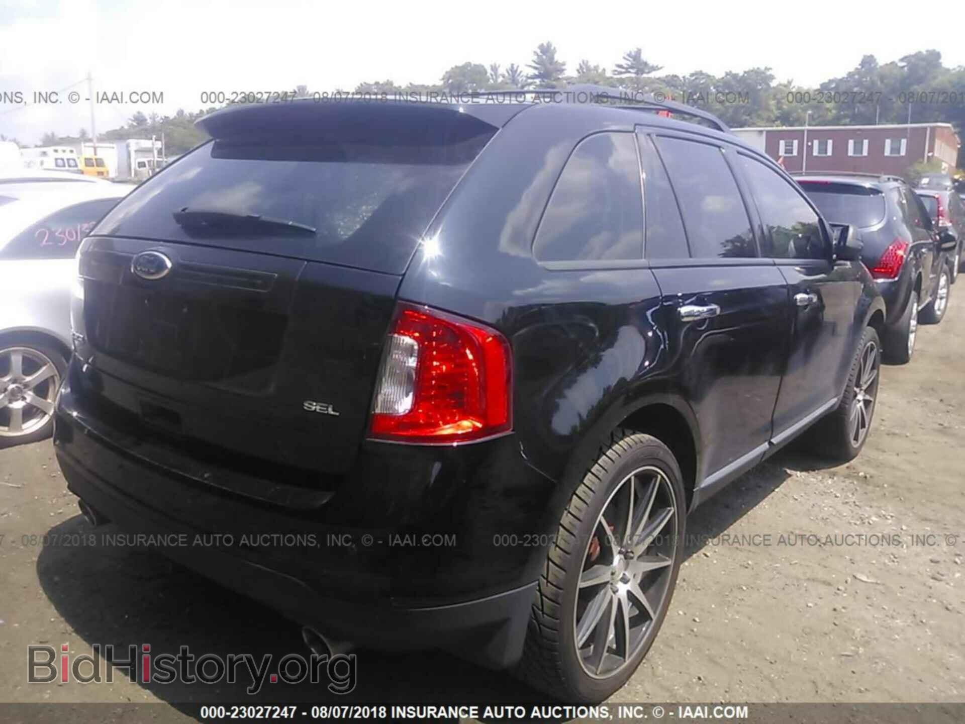2011 Ford Edge - VIN: 2FMDK3JC7BBB68804 - Photo 4