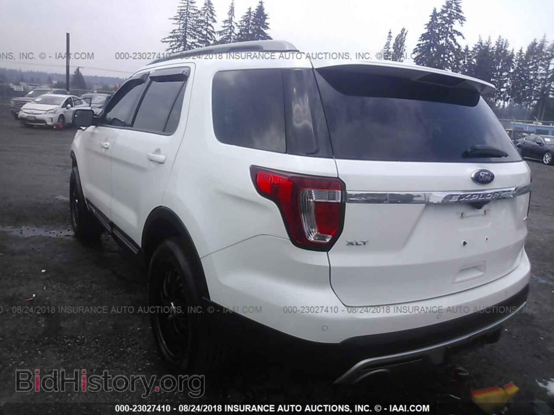 2017 Ford Explorer - VIN: 1FM5K8D8XHGD04949 - Photo 3