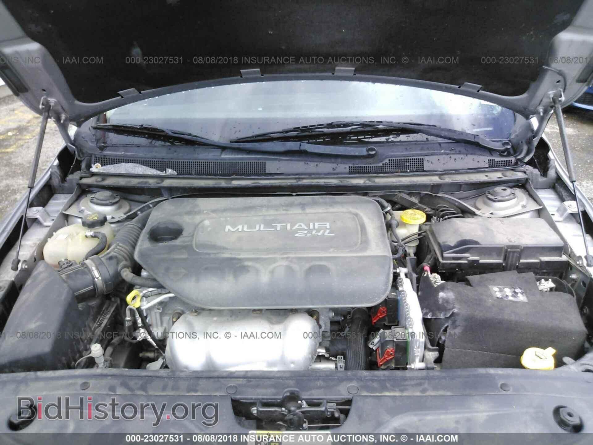 2015 Chrysler 200 - VIN: 1C3CCCAB2FN640023 - Photo 10