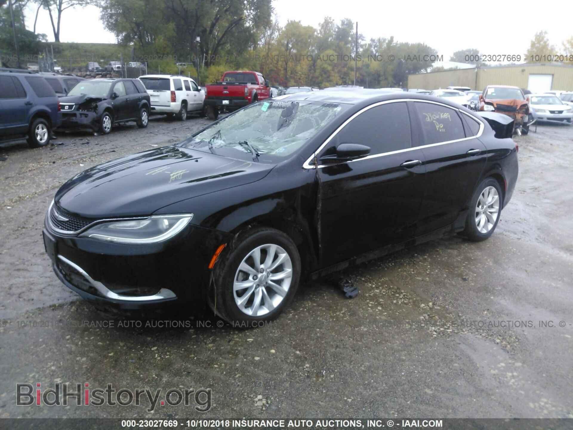 2015 Chrysler 200 - VIN: 1C3CCCCB8FN501009 - Photo 2