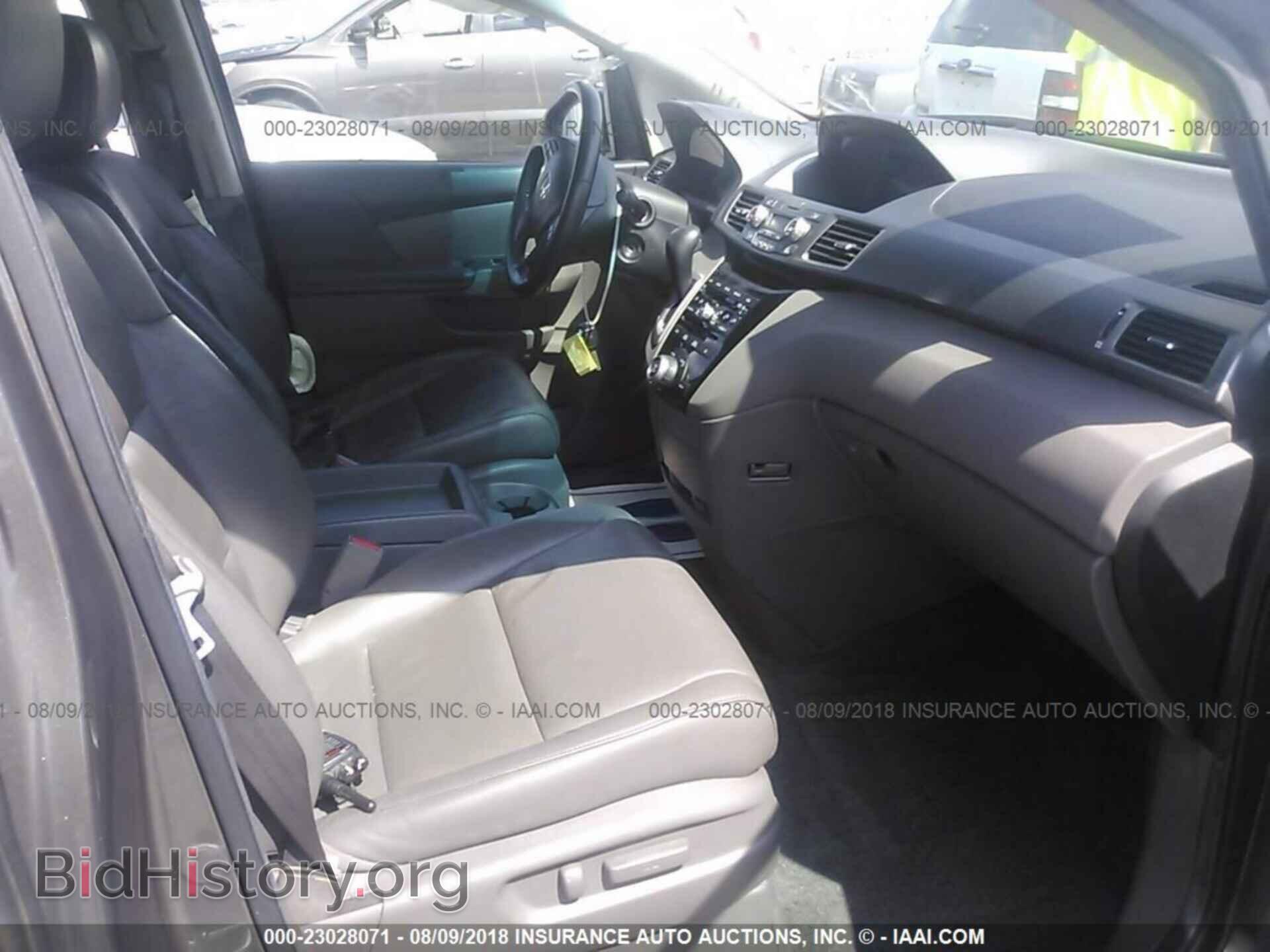 2011 Honda Odyssey - VIN: 5FNRL5H60BB072096 - Фото 5