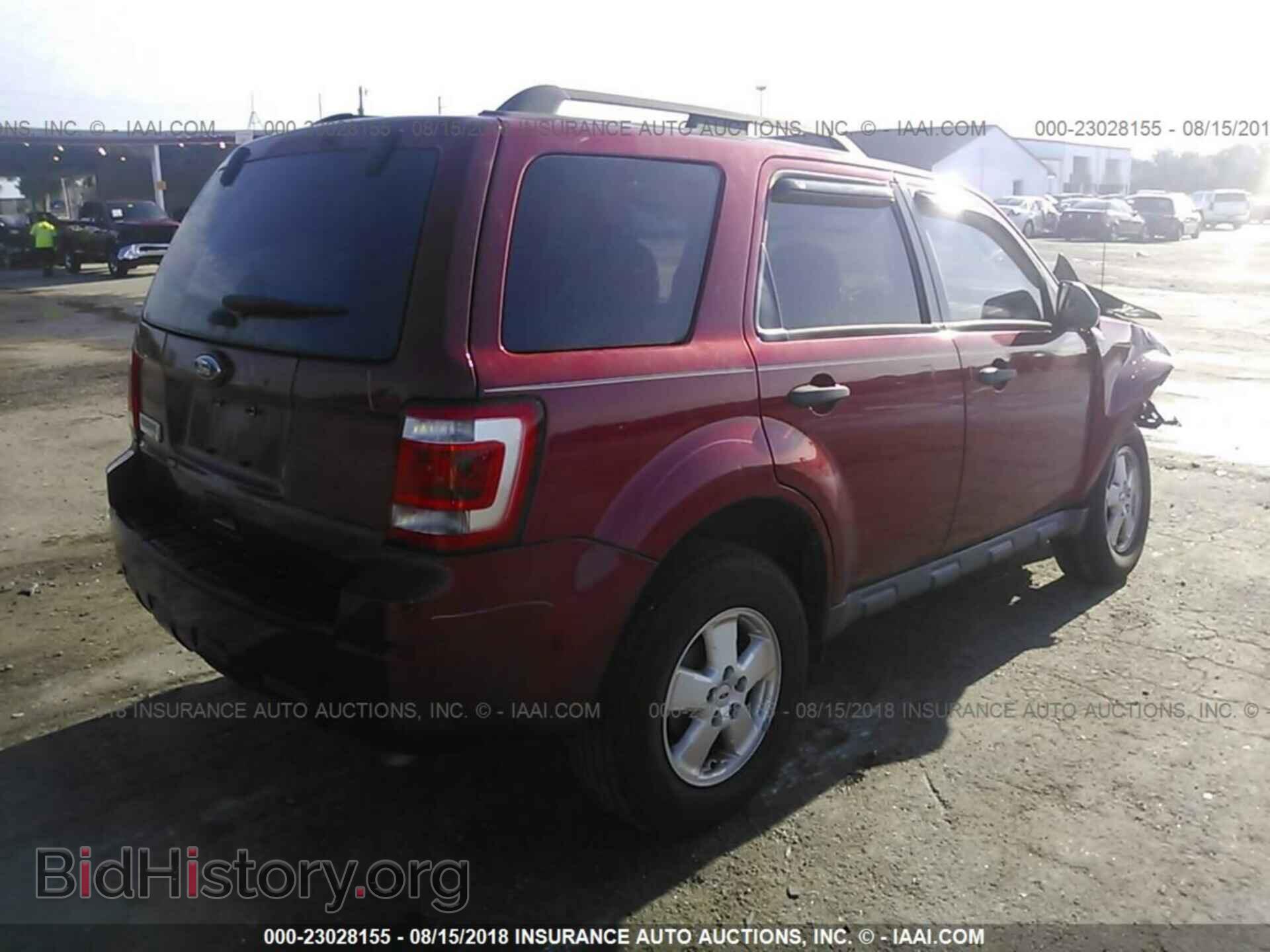 2012 Ford Escape - VIN: 1FMCU0D75CKA55413 - Photo 4