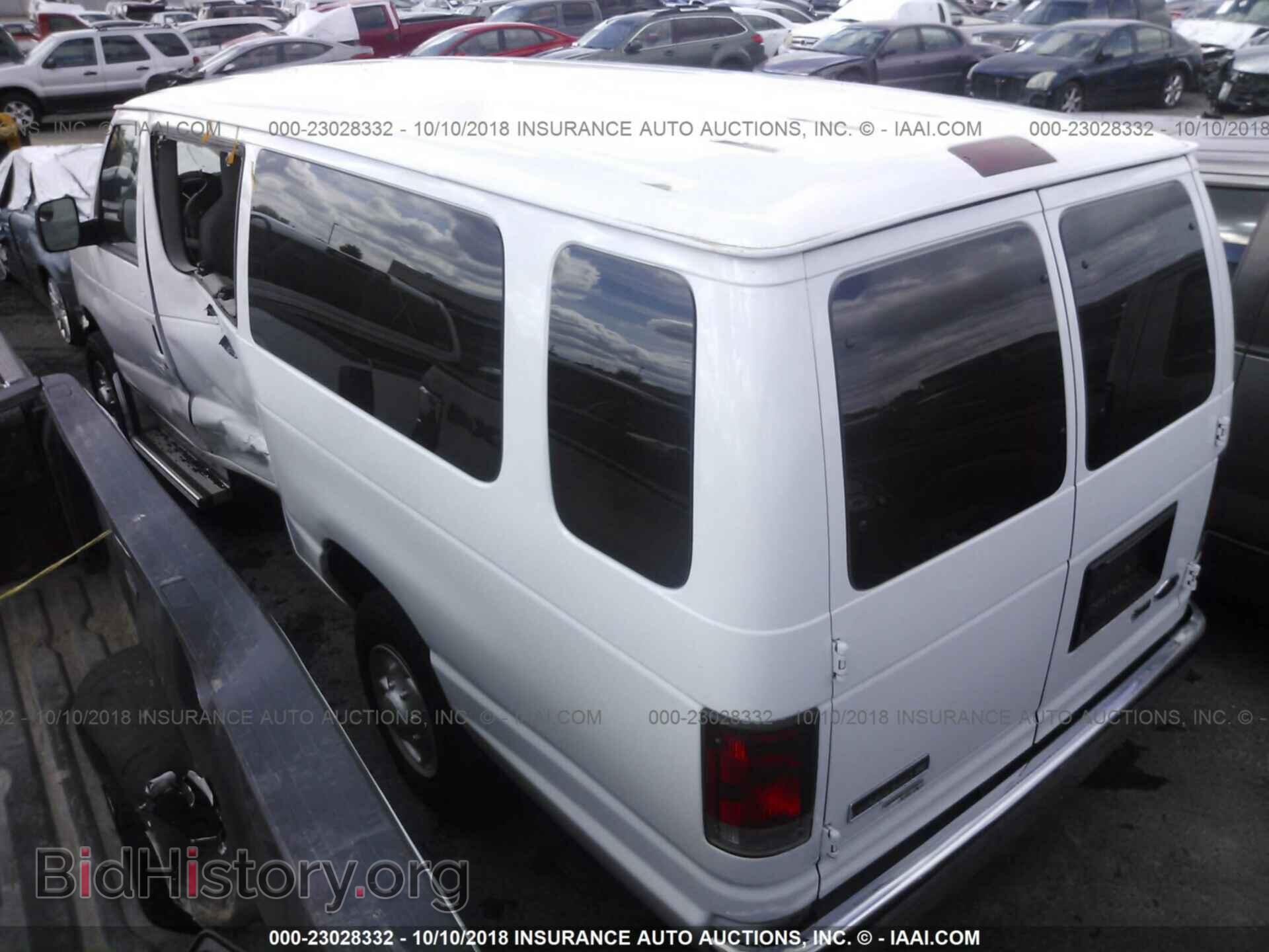 2014 Ford Econoline - VIN: 1FBSS3BL3EDA11073 - Photo 3