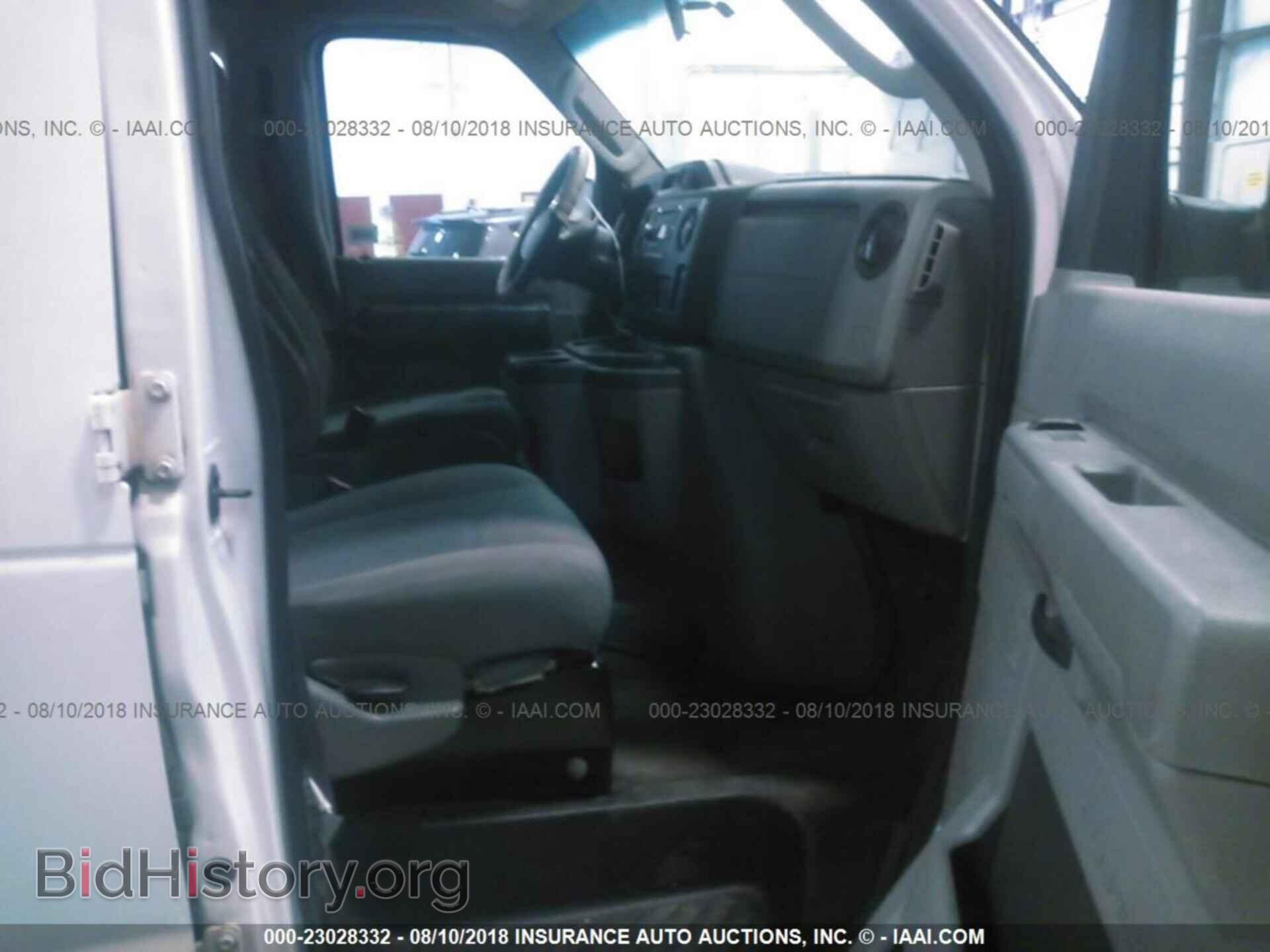 2014 Ford Econoline - VIN: 1FBSS3BL3EDA11073 - Photo 5