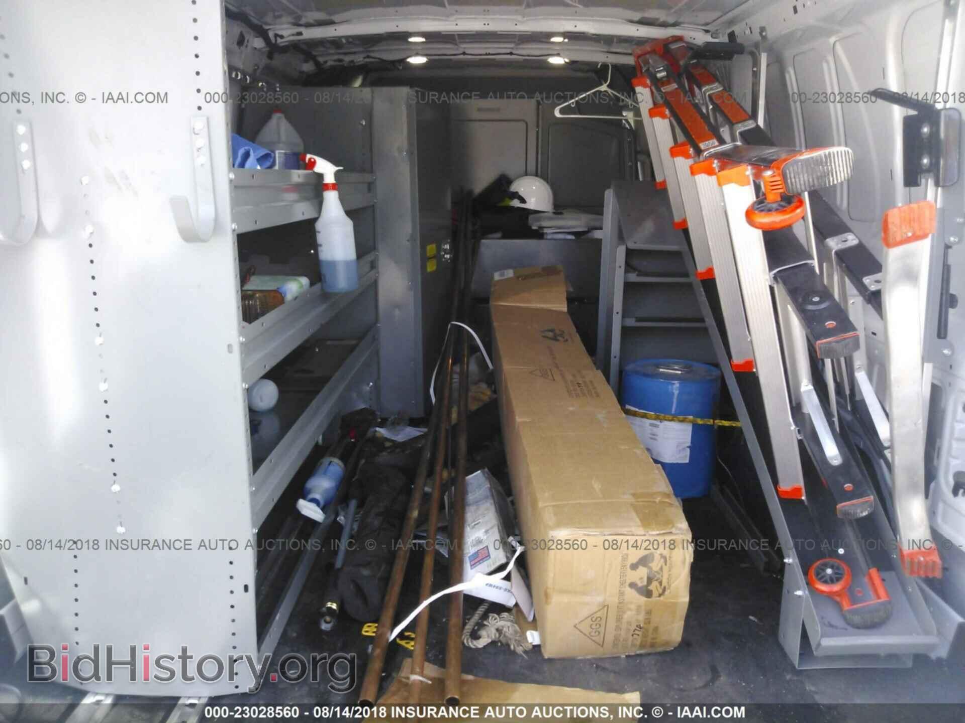 2017 Ford Transit - VIN: 1FTYR2YM7HKB54927 - Photo 8