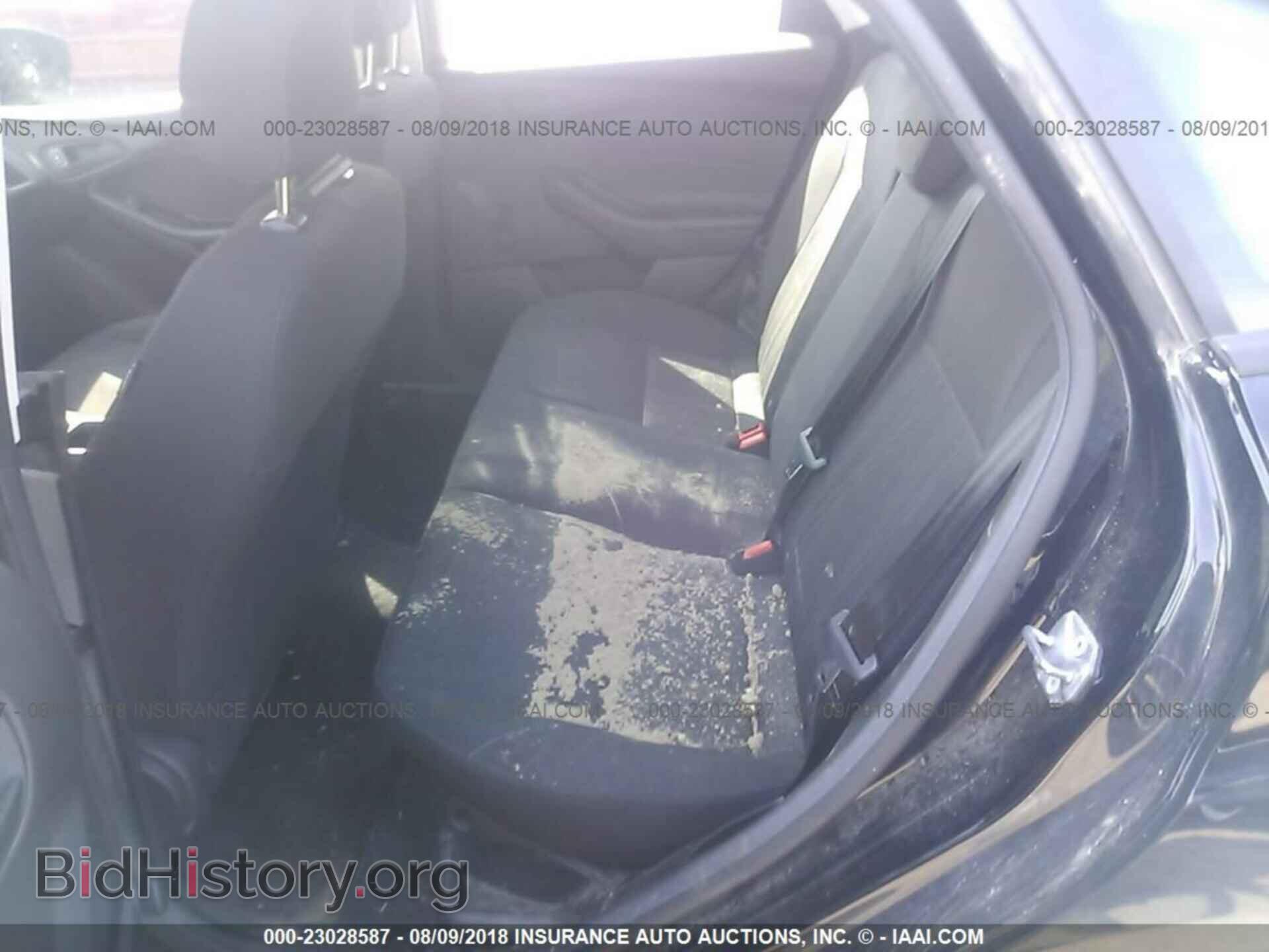 2017 Ford Focus - VIN: 1FADP3E24HL270227 - Photo 8