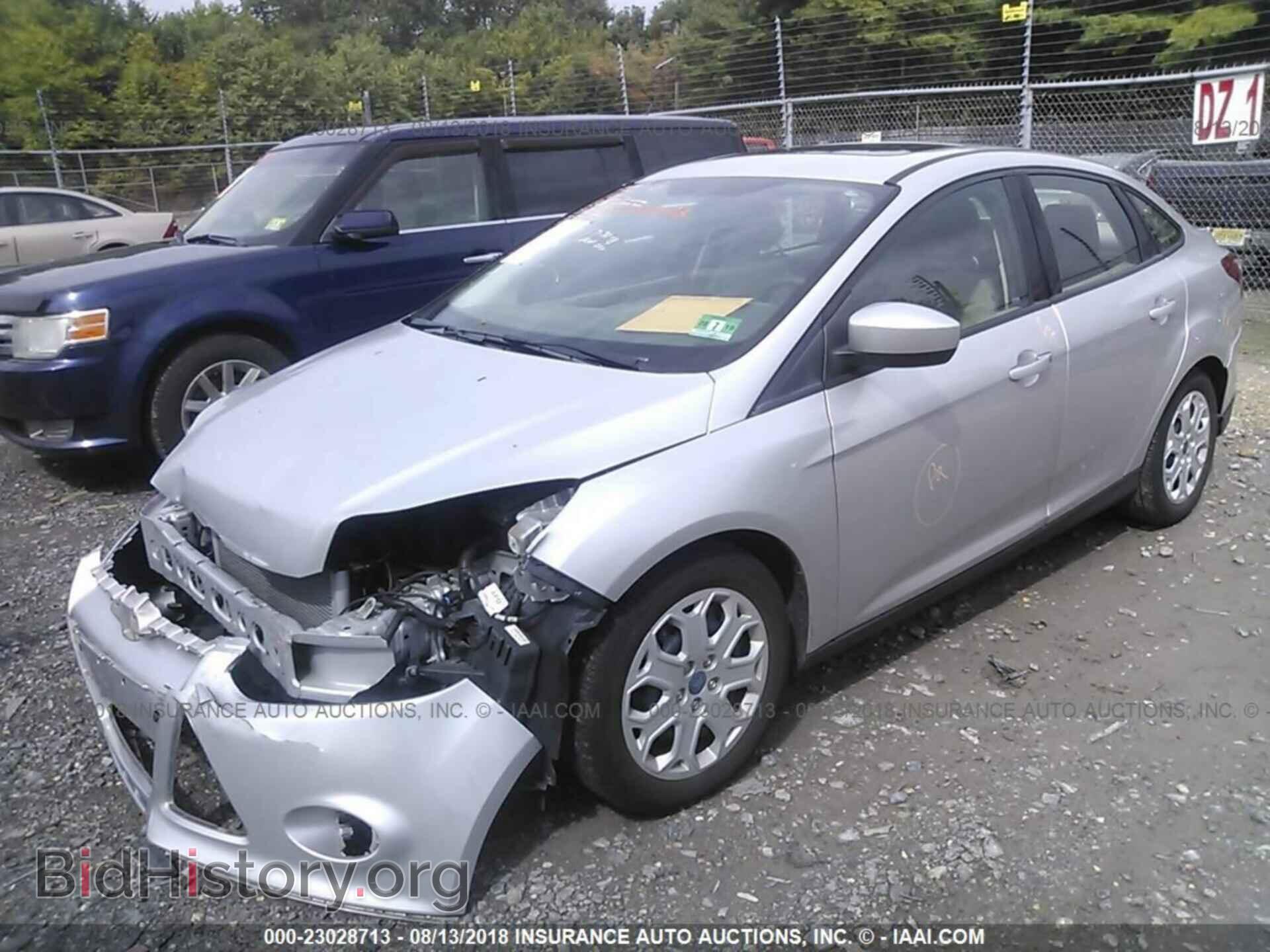 2012 Ford Focus - VIN: 1FAHP3F22CL326898 - Фото 2