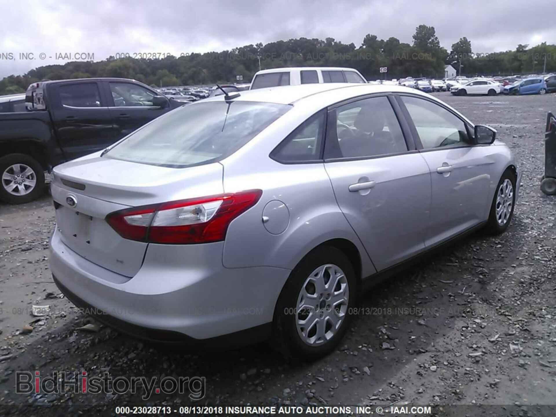2012 Ford Focus - VIN: 1FAHP3F22CL326898 - Фото 4