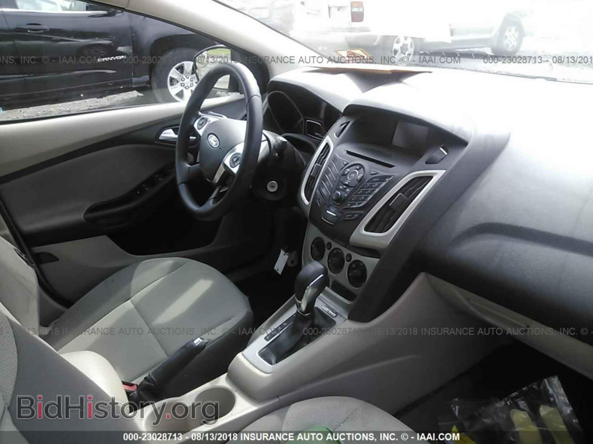 2012 Ford Focus - VIN: 1FAHP3F22CL326898 - Фото 5