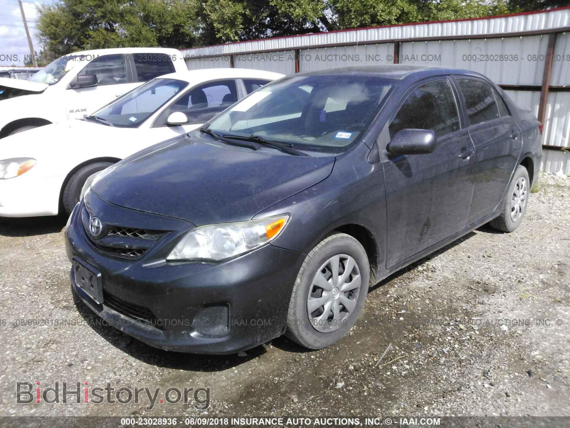 2011 Toyota Corolla - VIN: 2T1BU4EE5BC607495 - Фото 2