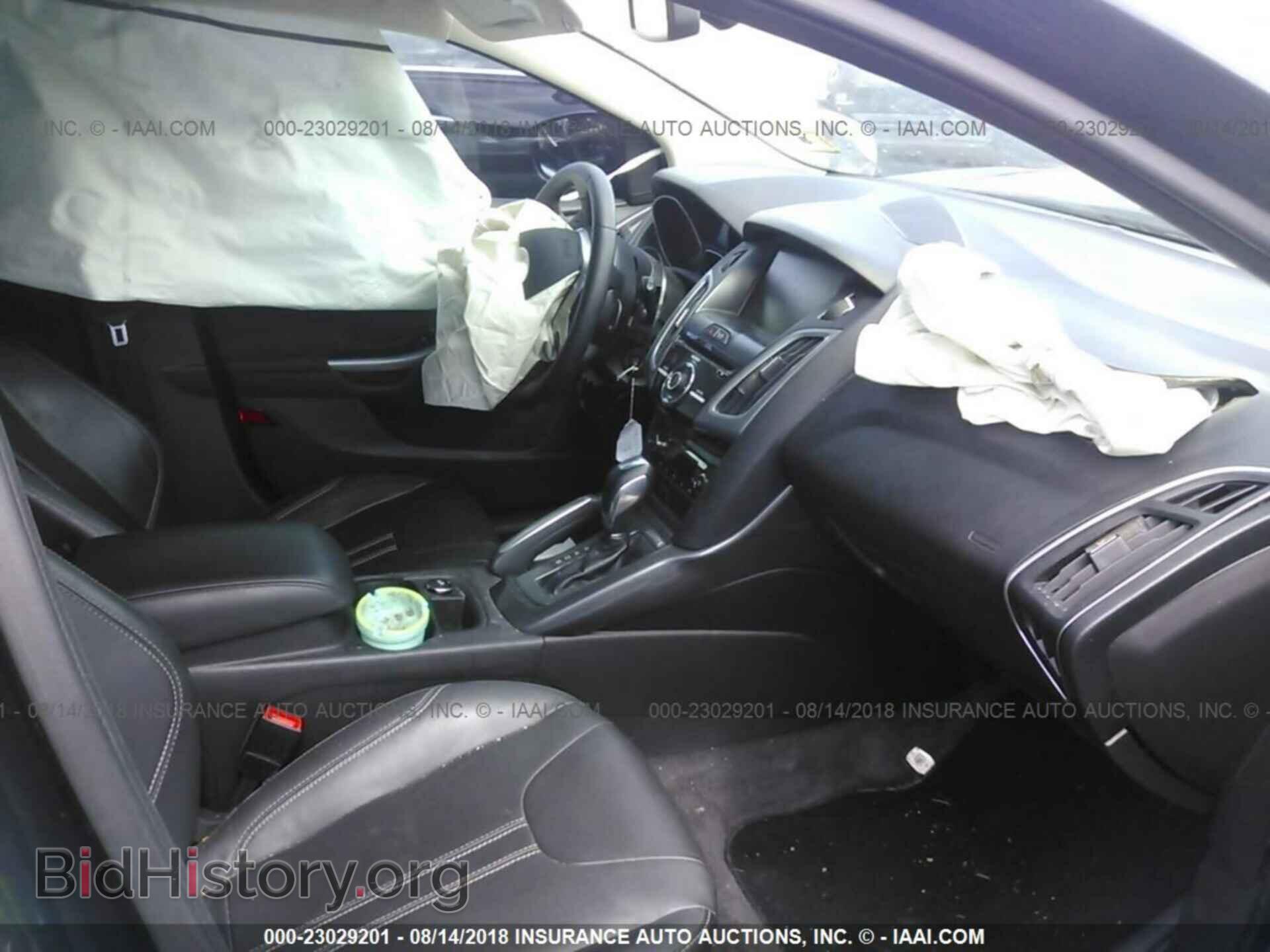 2012 Ford Focus - VIN: 1FAHP3N23CL298501 - Photo 5